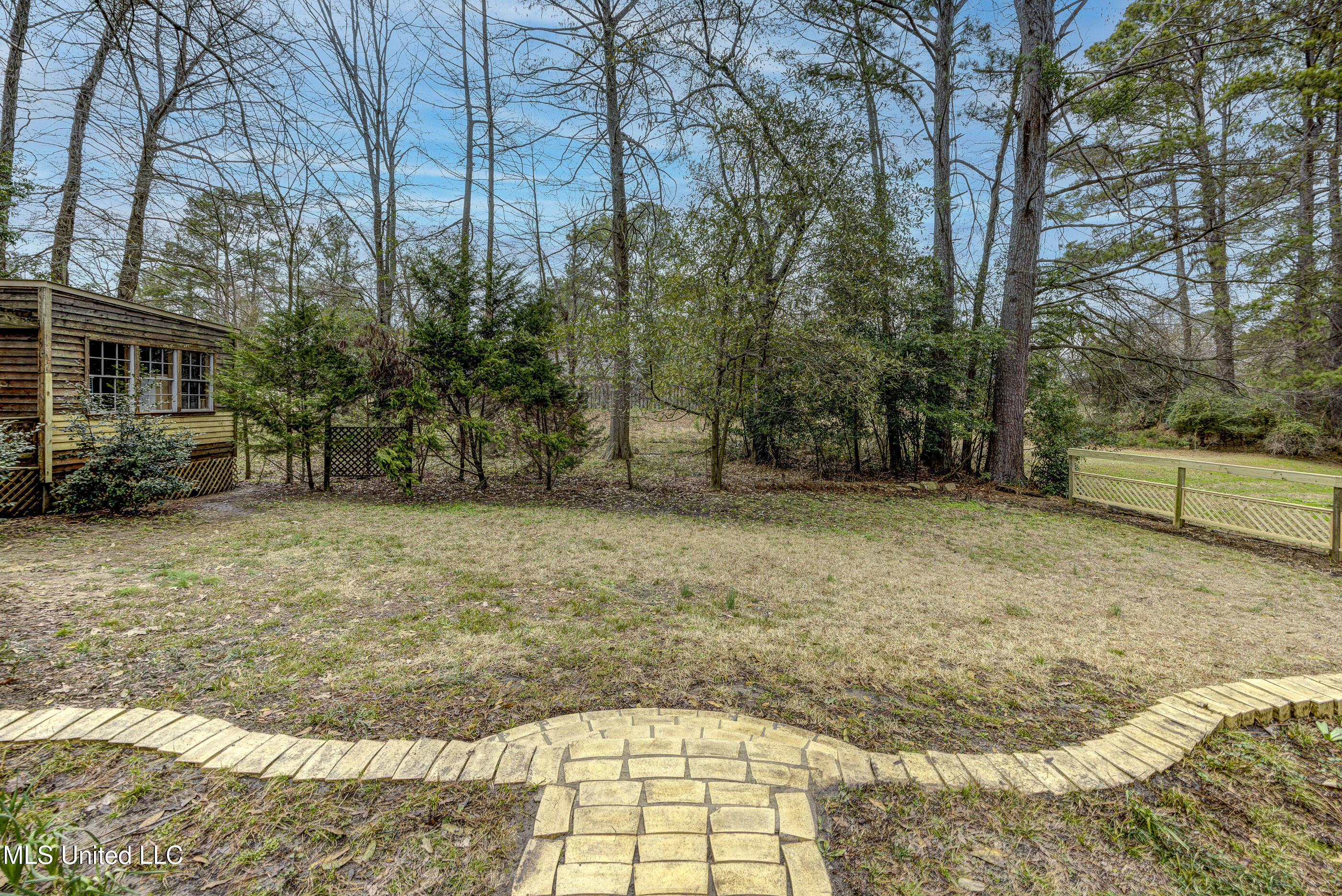 911 Newitt Vick Drive, Vicksburg, Mississippi image 39