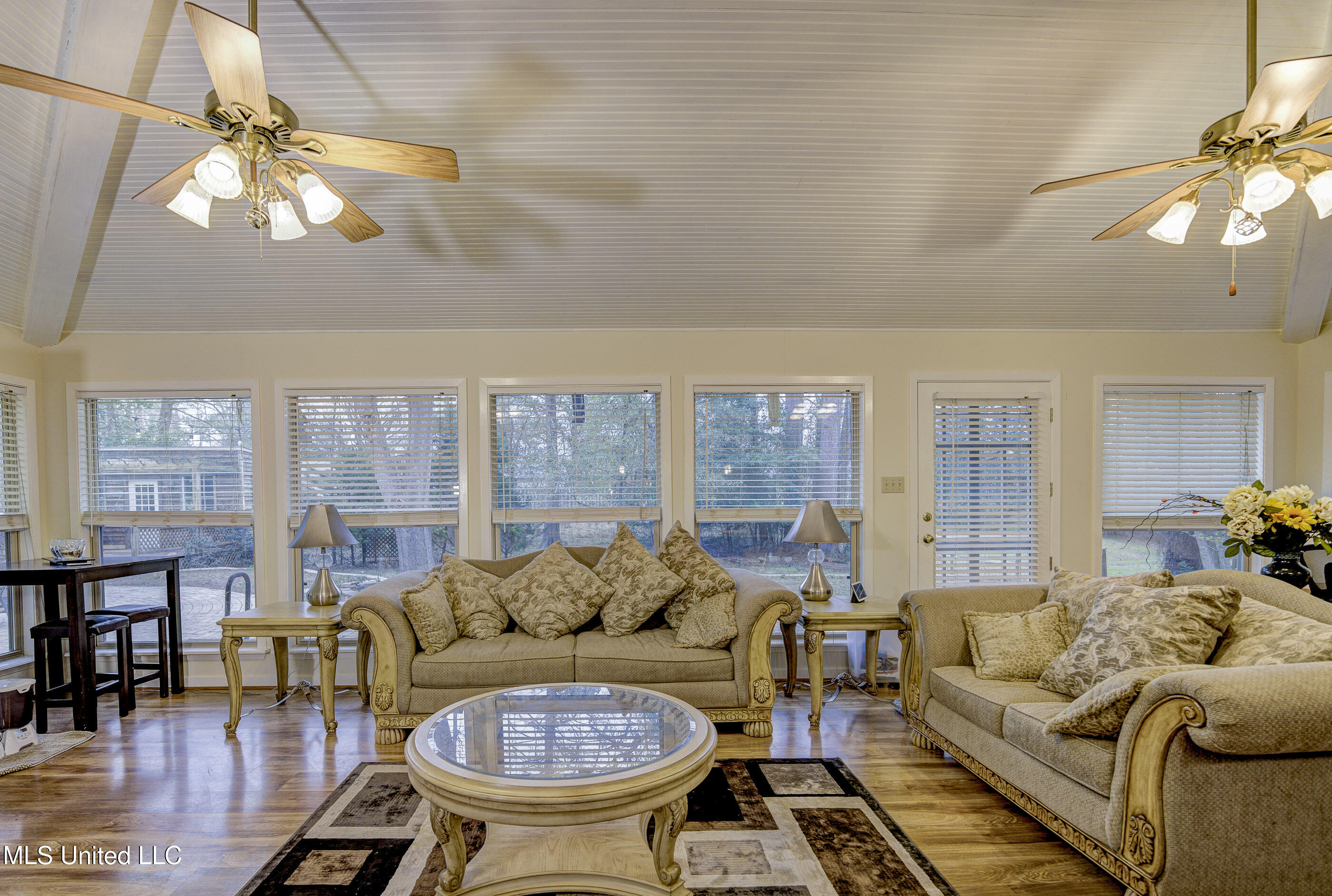 911 Newitt Vick Drive, Vicksburg, Mississippi image 3