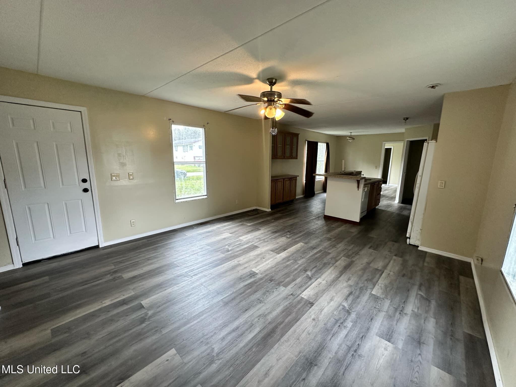 6100 E Ridley Street, Bay Saint Louis, Mississippi image 9