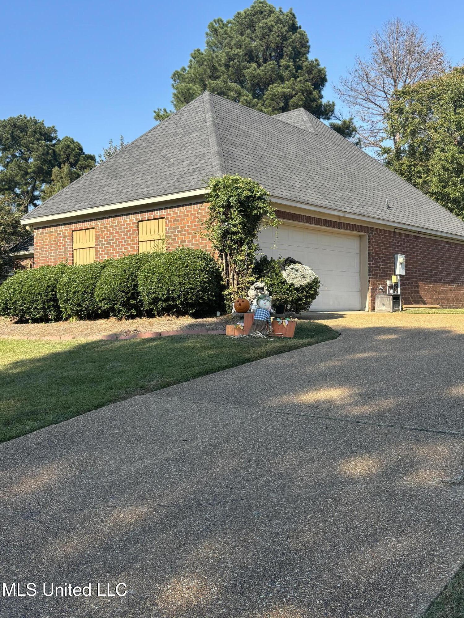 140 Devlin Springs Drive, Madison, Mississippi image 2