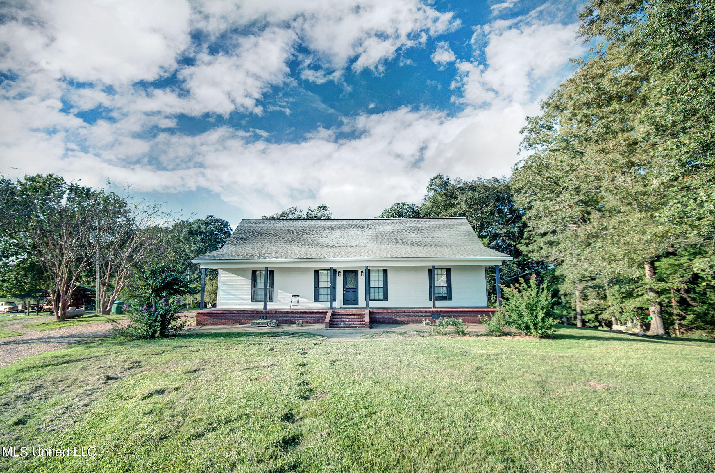 6133 Utah Road, Lena, Mississippi image 1