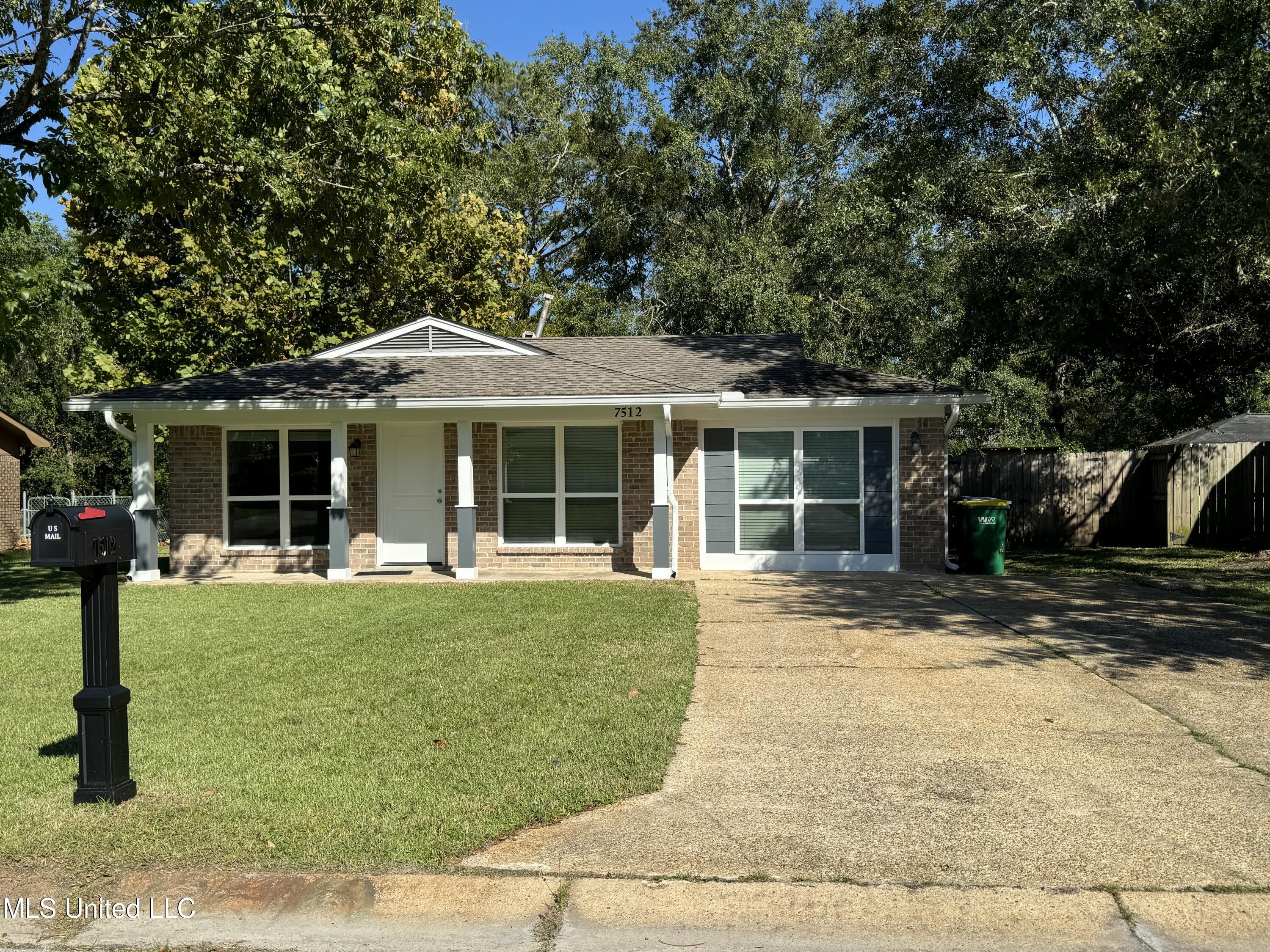 7512 Newton Drive, Biloxi, Mississippi image 2