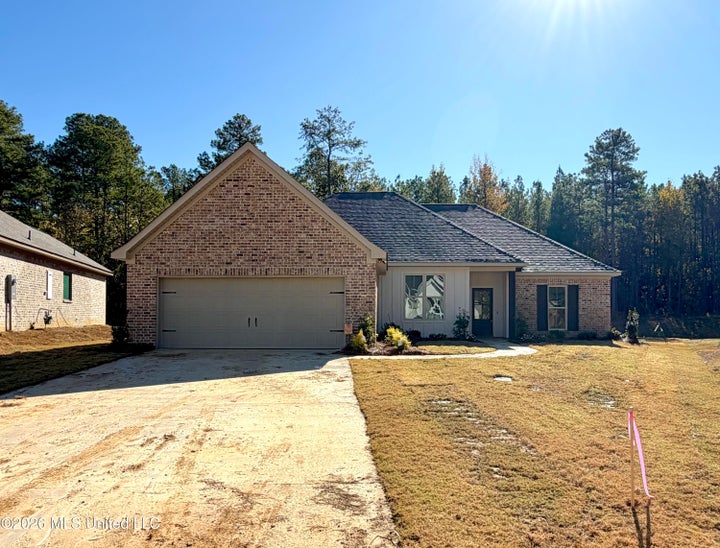 Photo 1 of 35 — 221 Anderson Oaks Drive, Pearl, MS 39208