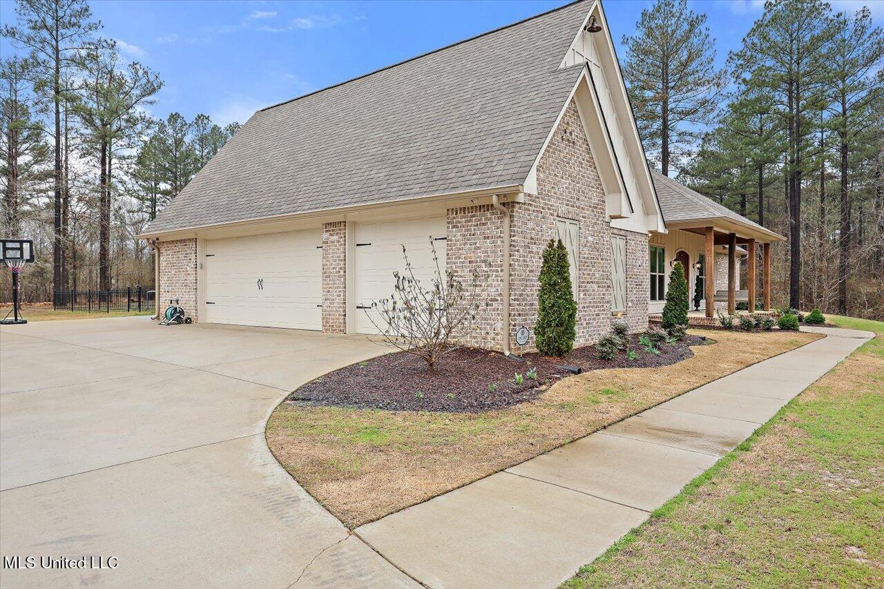 5421 Williamson Road, Clinton, Mississippi image 4