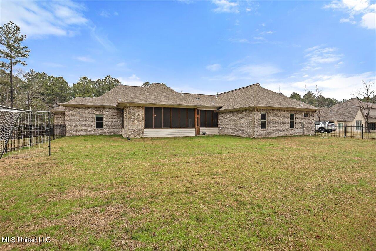 5421 Williamson Road, Clinton, Mississippi image 49