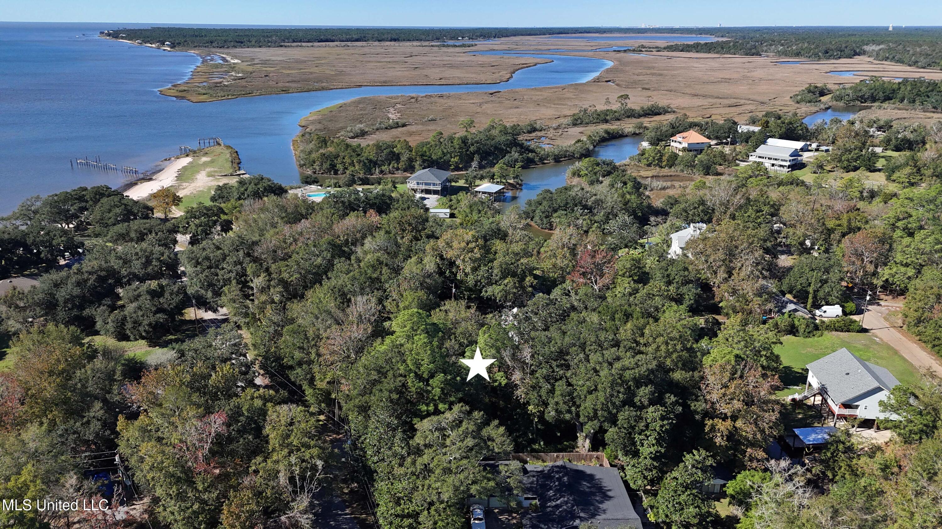 Gulf View Place, Gautier, Mississippi image 3