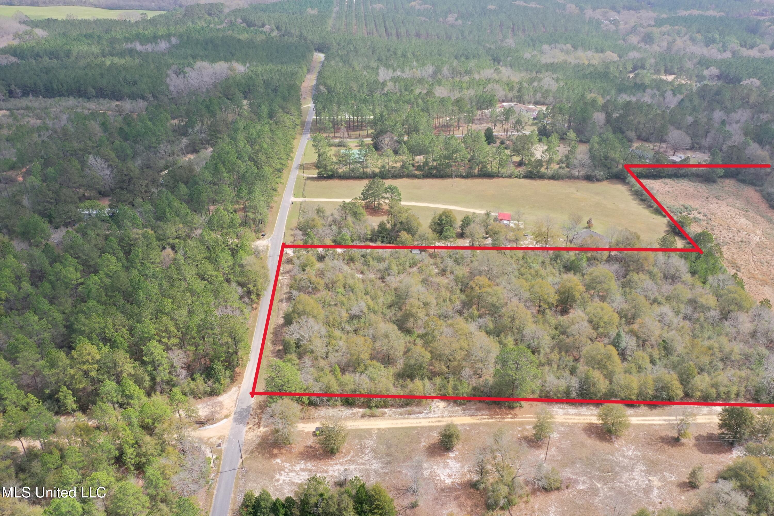 Ponderosa Road, Wiggins, Mississippi image 3