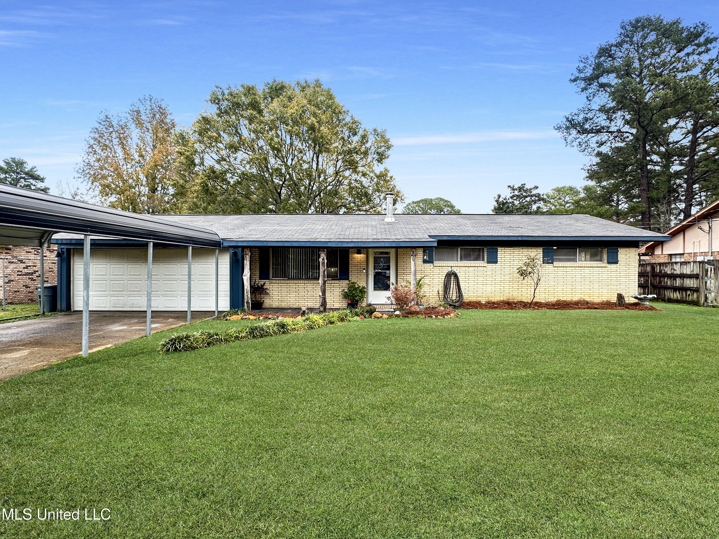 214 W Pine Drive, Pearl, Mississippi image 1