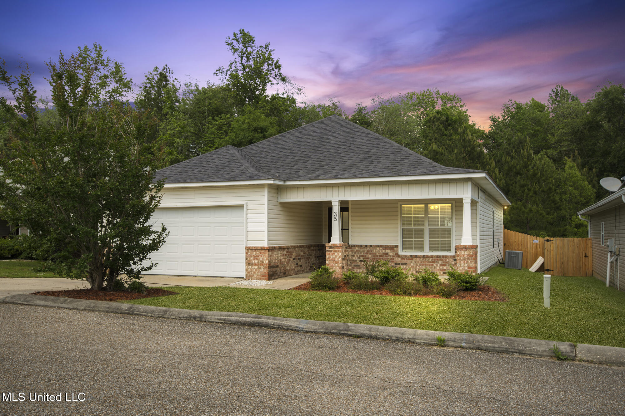 35 Clear Springs Court, Hattiesburg, Mississippi image 3