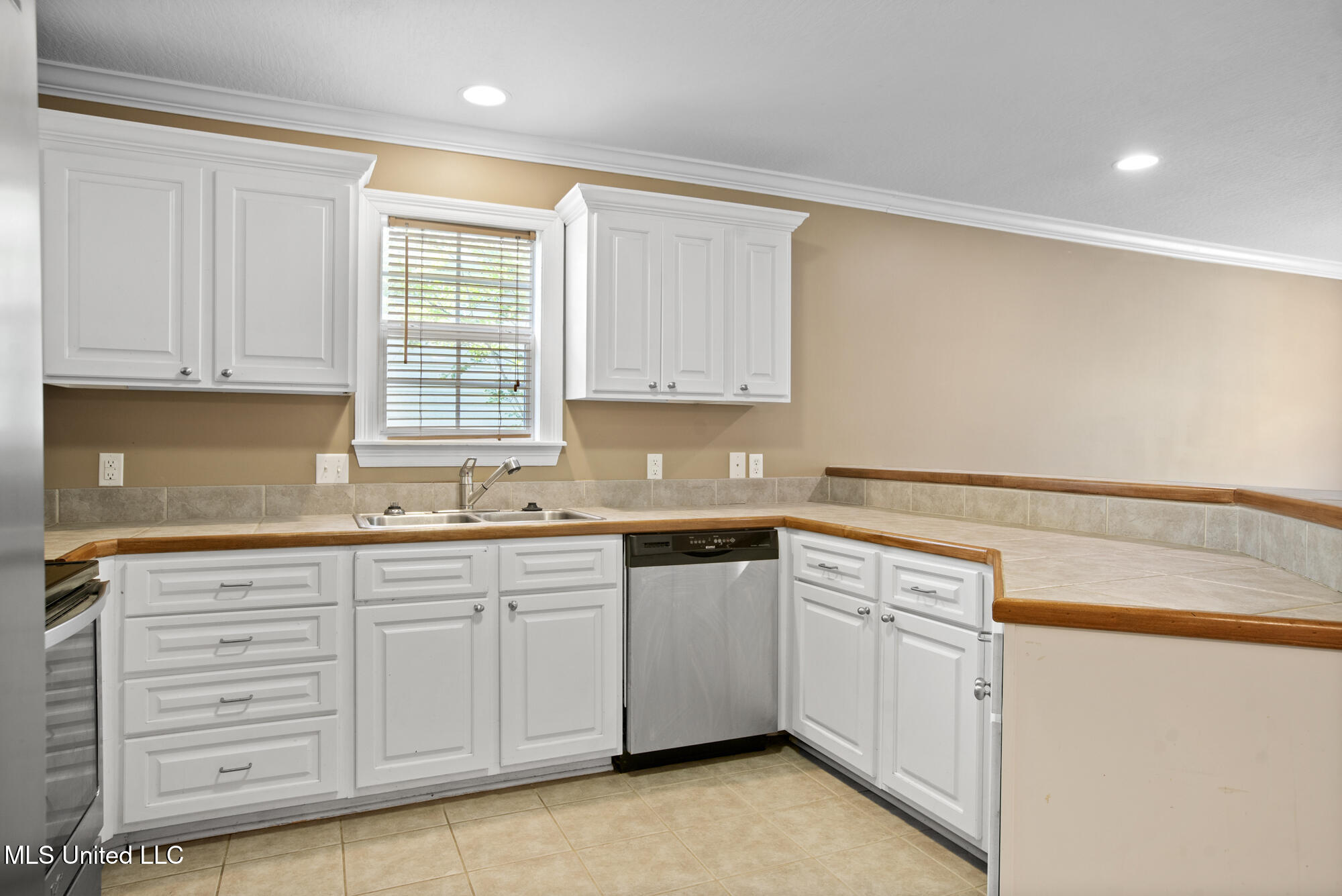 35 Clear Springs Court, Hattiesburg, Mississippi image 16