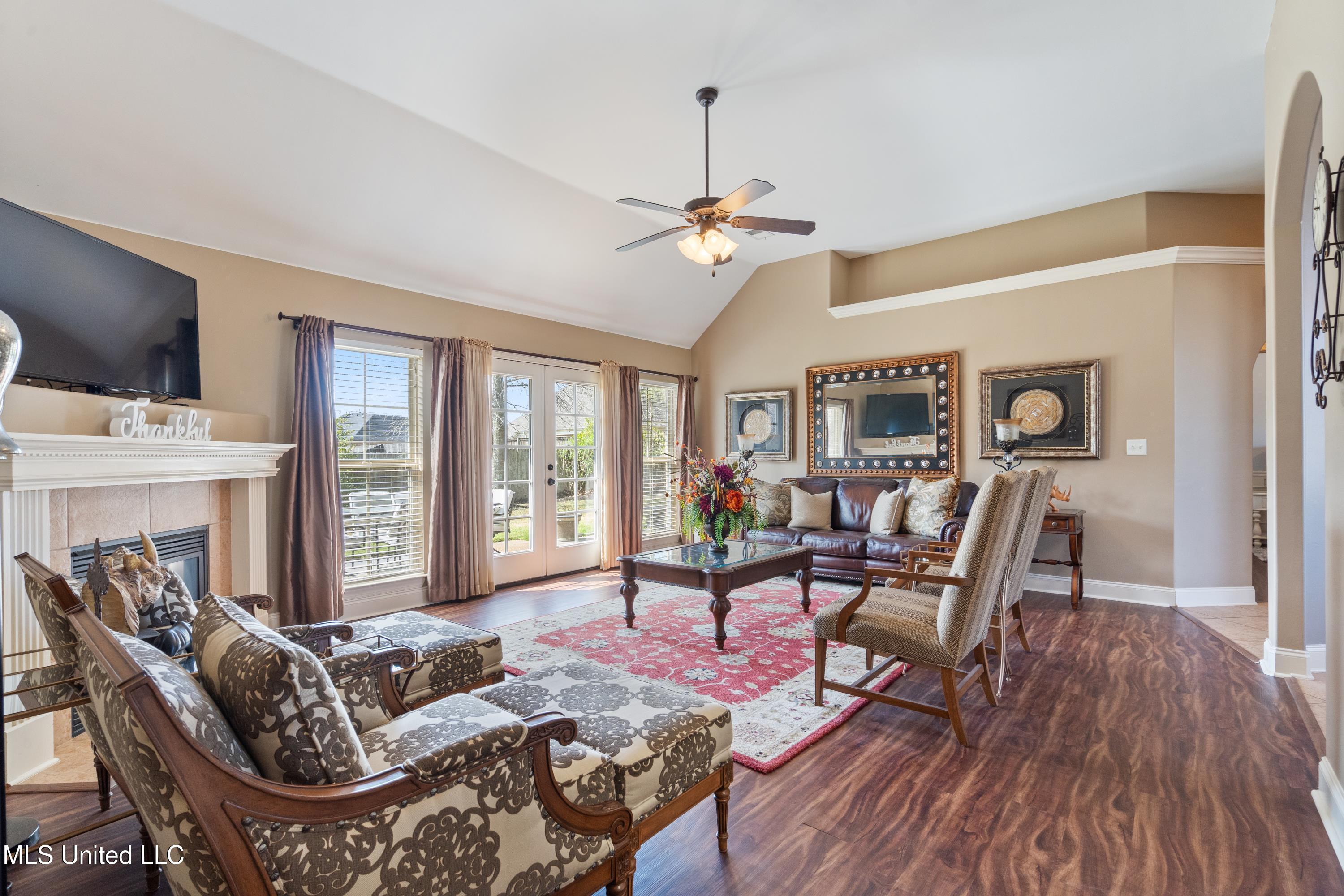 3295 Forest Bend Drive, Southaven, Mississippi image 7