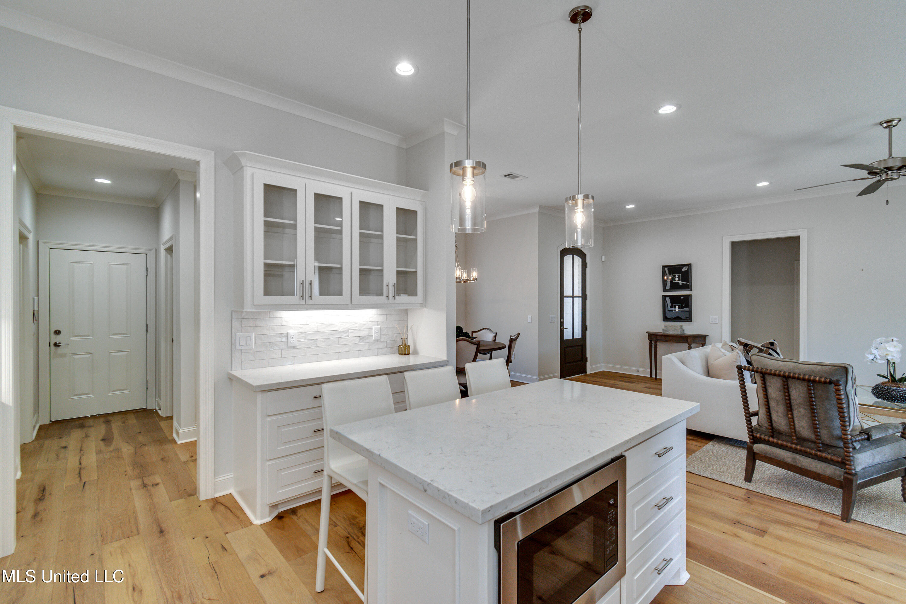 Madison, Mississippi 39110, United States, 3 Bedrooms Bedrooms, ,2 BathroomsBathrooms,Residential,Pending,45831