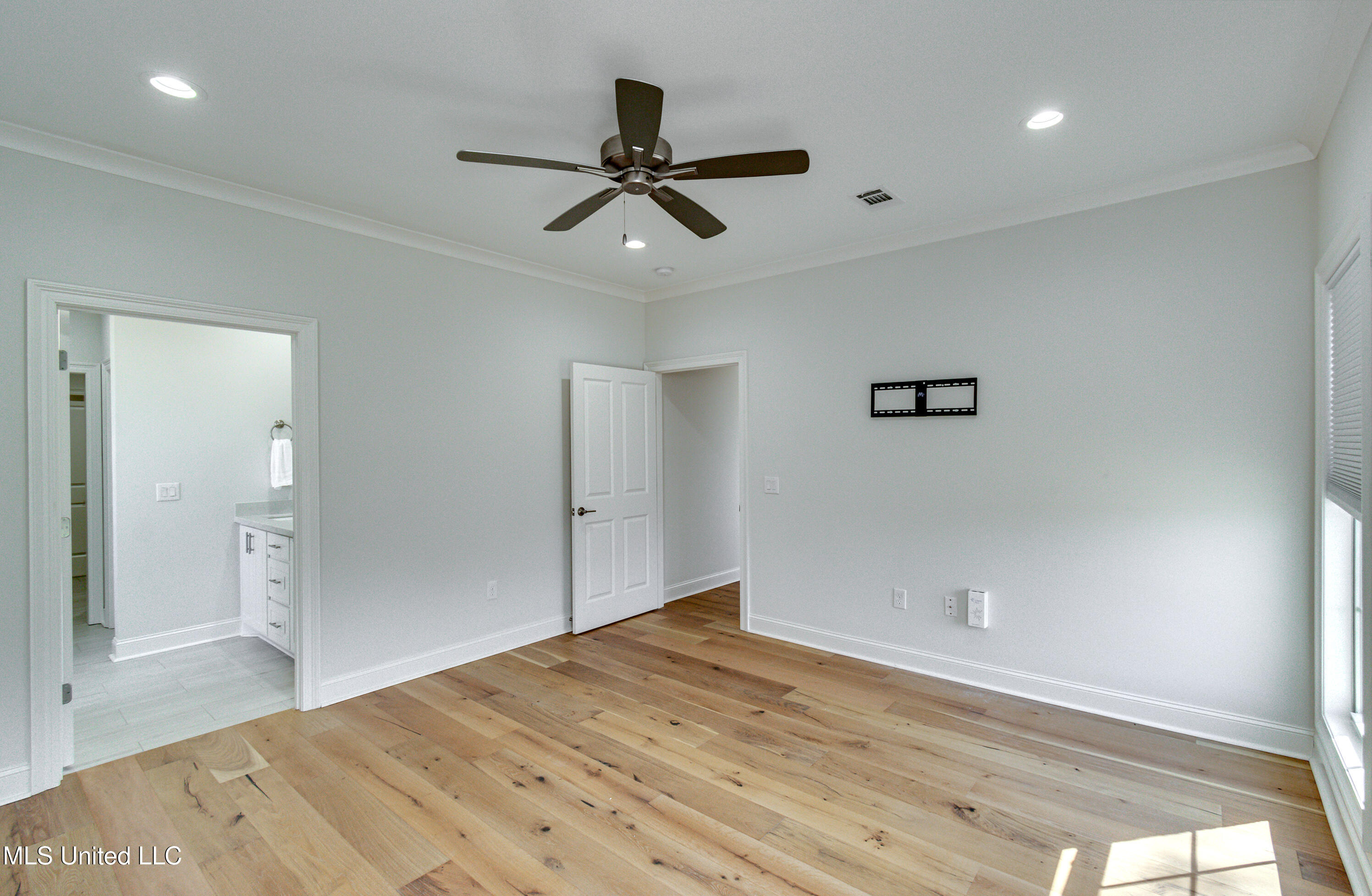 Madison, Mississippi 39110, United States, 3 Bedrooms Bedrooms, ,2 BathroomsBathrooms,Residential,Pending,45831