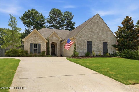 Homes For Sale - 109 Hampton Place<br/> Madison County, Madison, MS 39110