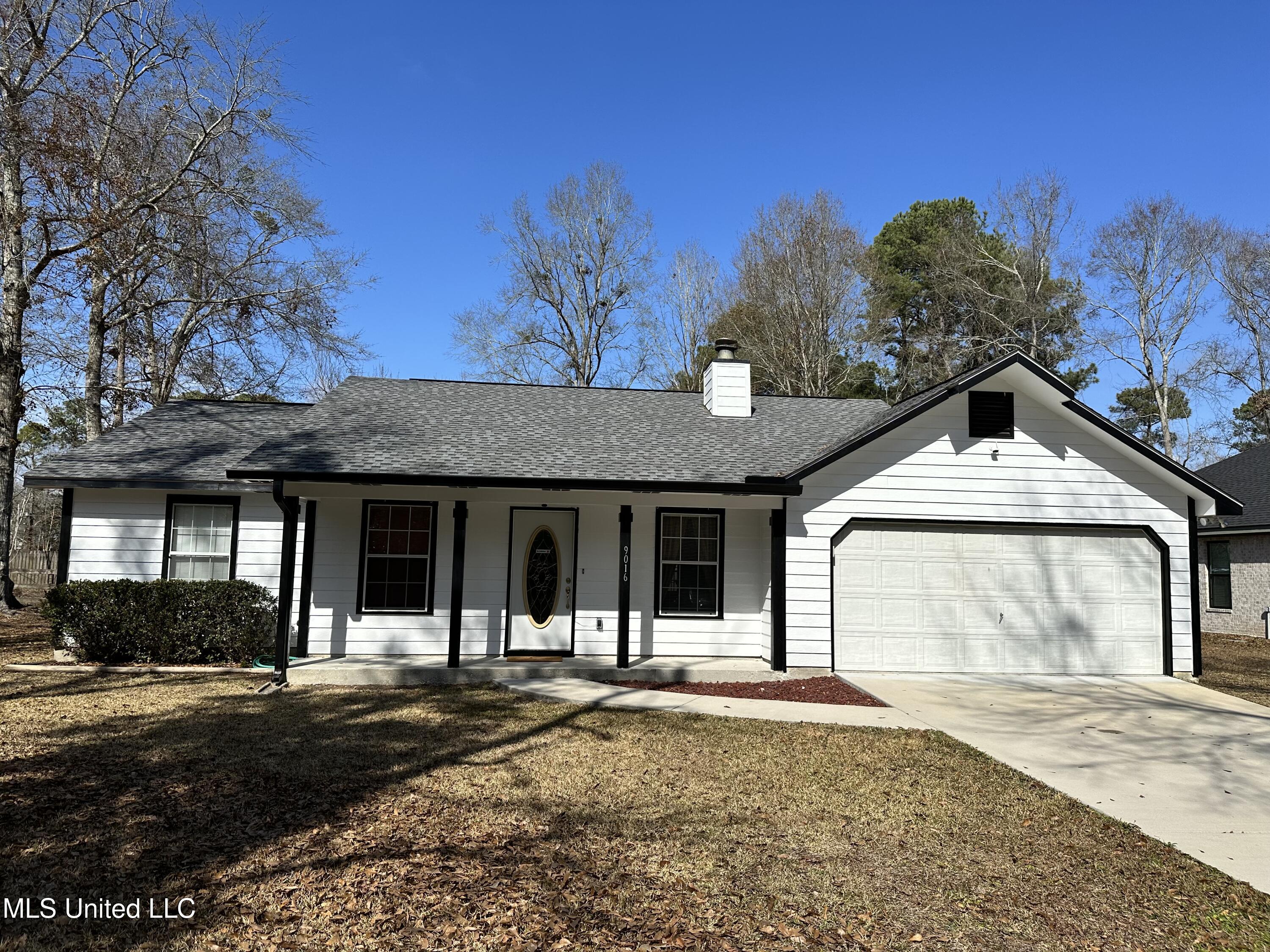 9016 Old Walnut Road, Ocean Springs, Mississippi image 1