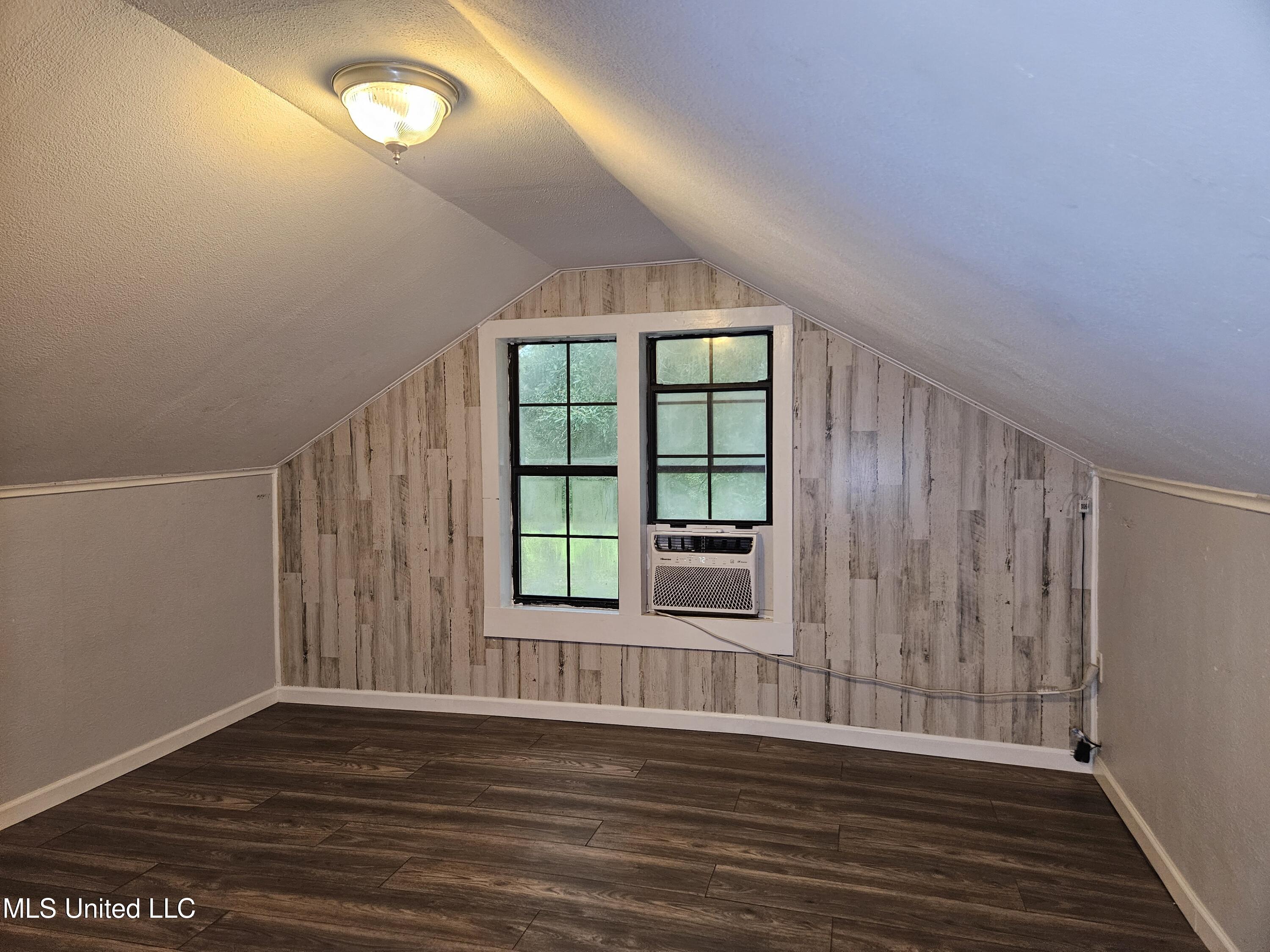6067 Daugherty Road, Long Beach, Mississippi image 25