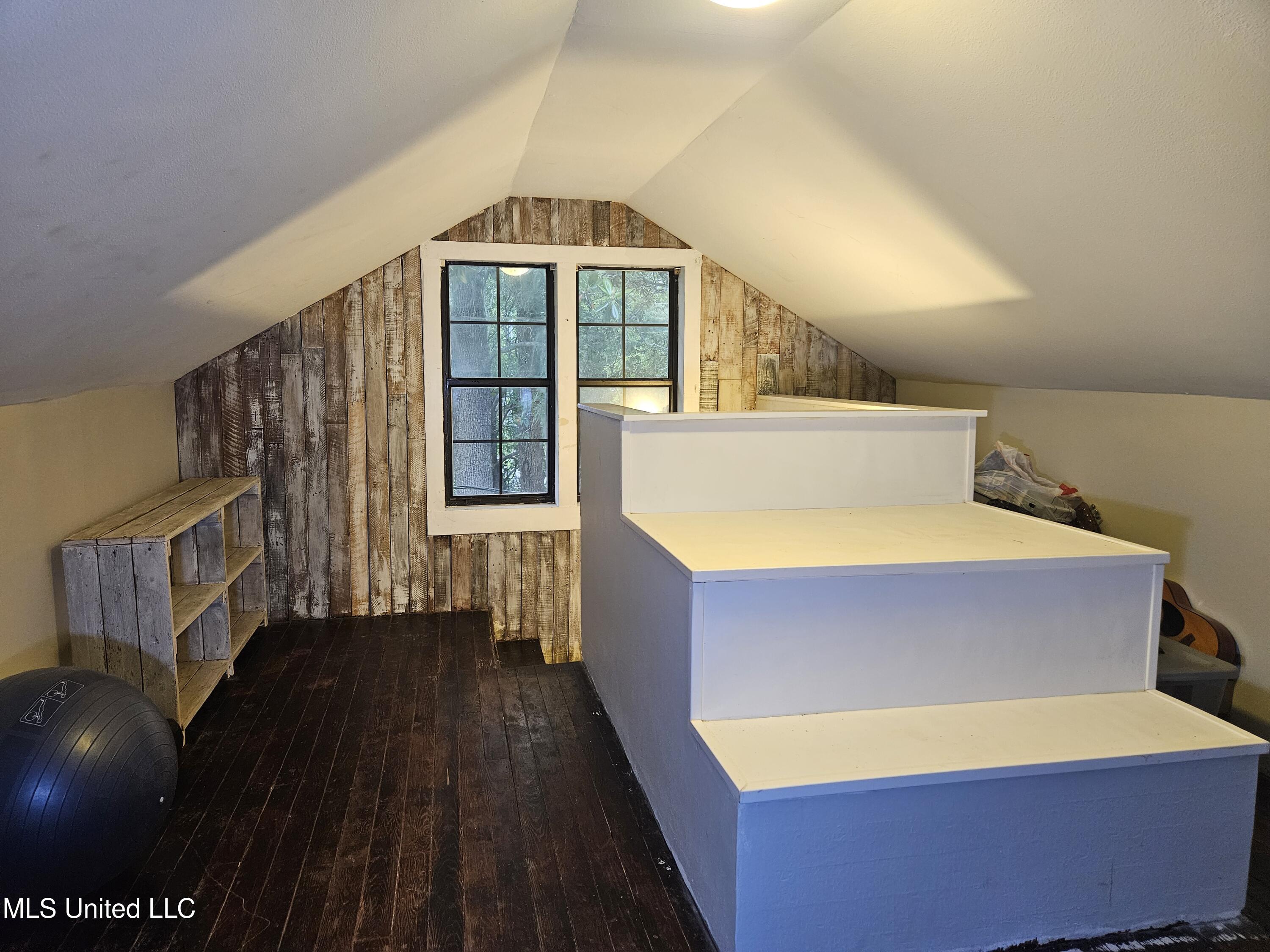 6067 Daugherty Road, Long Beach, Mississippi image 24
