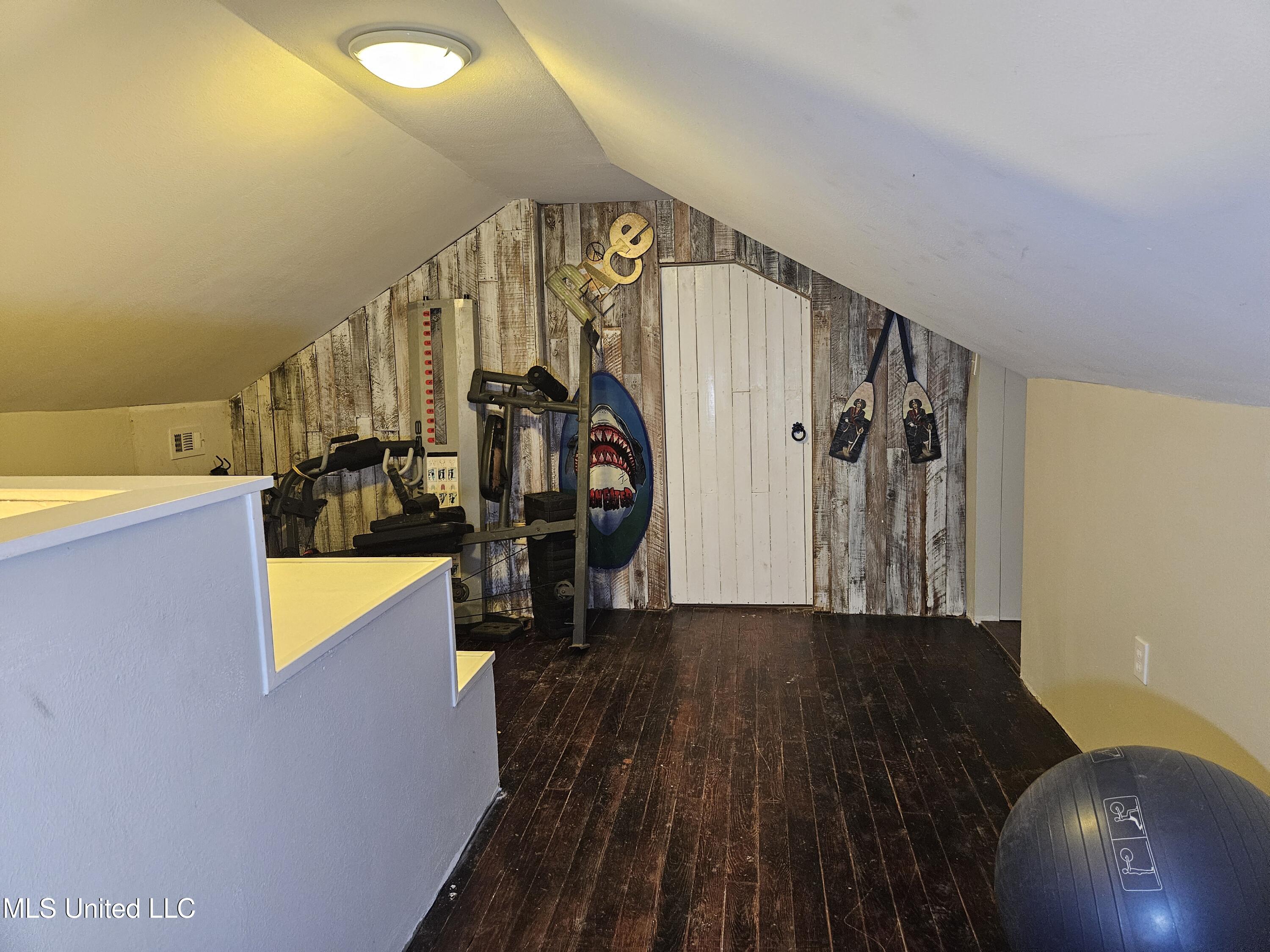 6067 Daugherty Road, Long Beach, Mississippi image 23