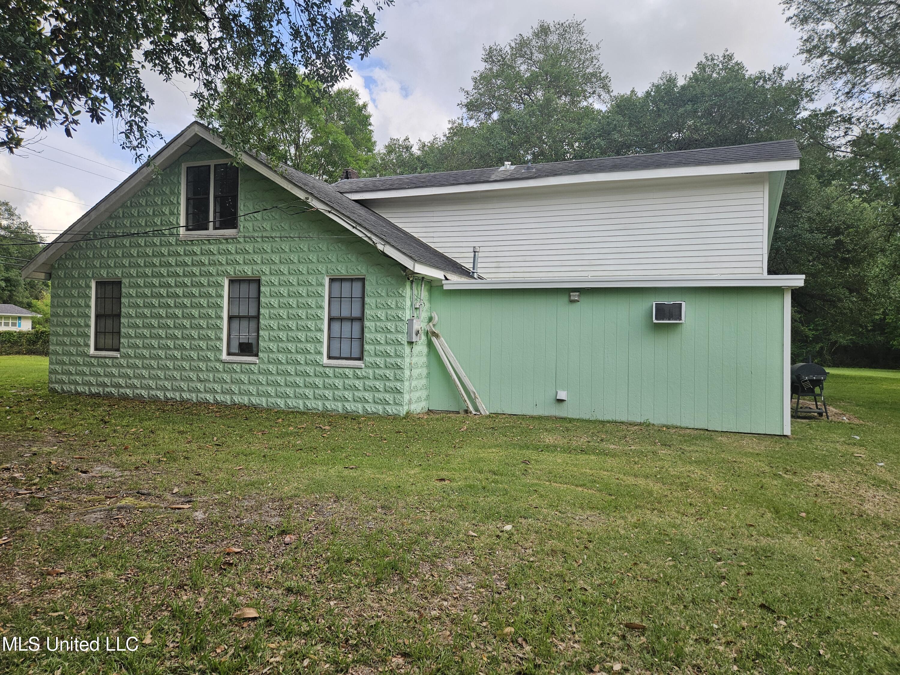6067 Daugherty Road, Long Beach, Mississippi image 33