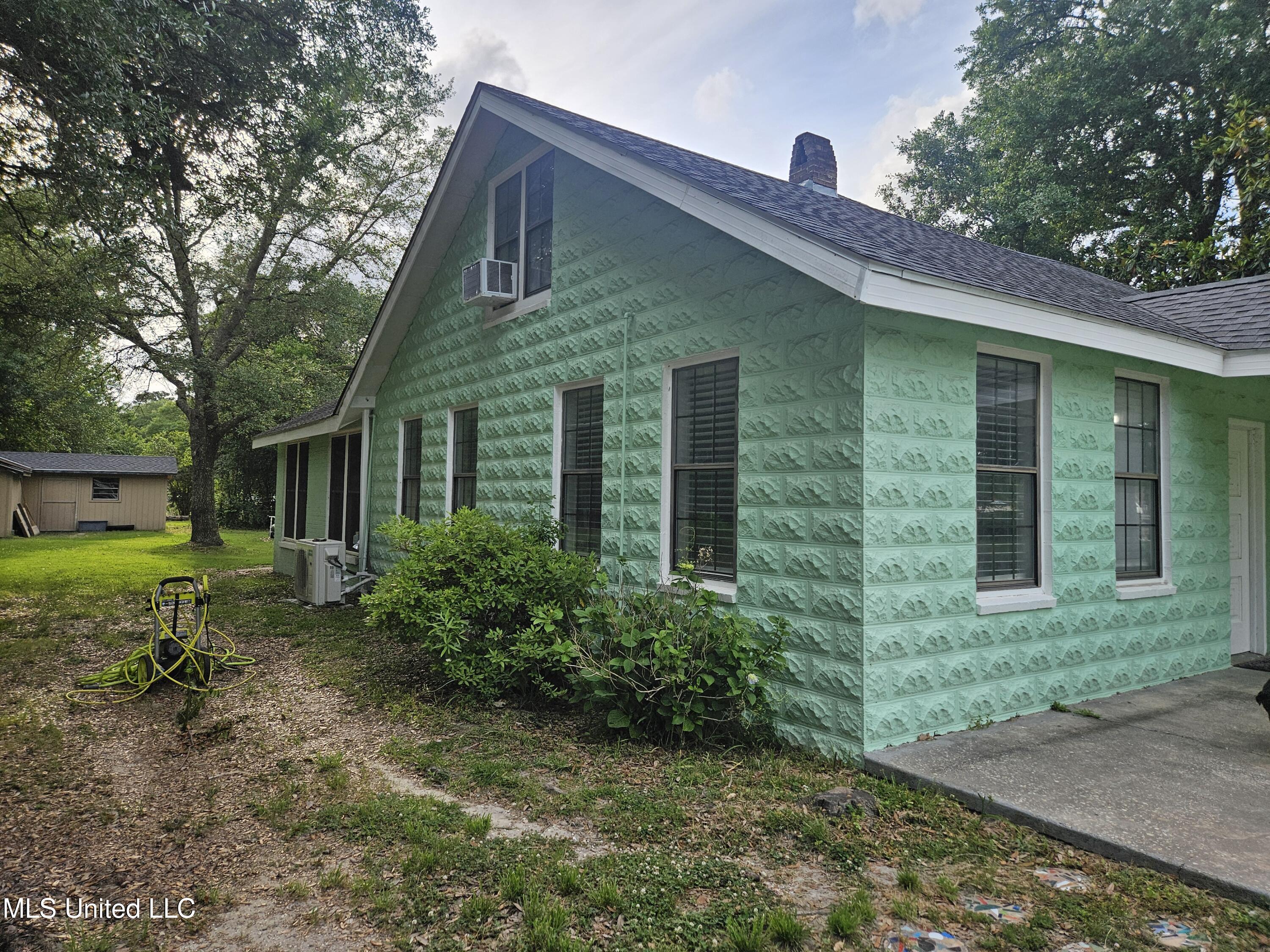 6067 Daugherty Road, Long Beach, Mississippi image 32