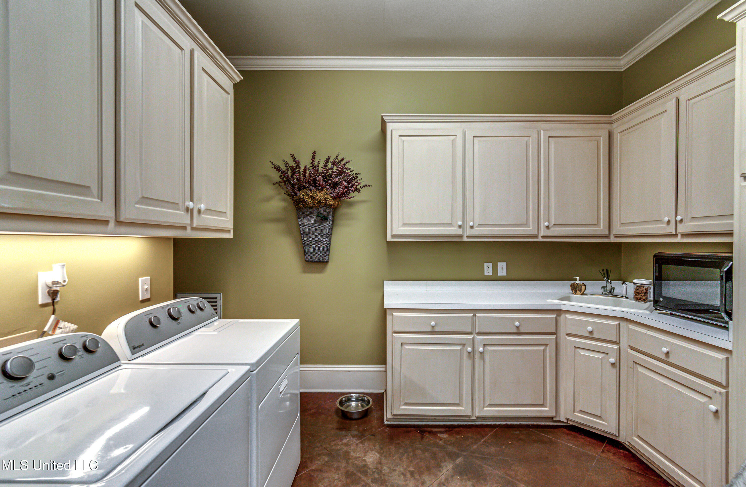 Ridgeland, Mississippi 39157, United States, 5 Bedrooms Bedrooms, ,5 BathroomsBathrooms,Residential,Active,141809