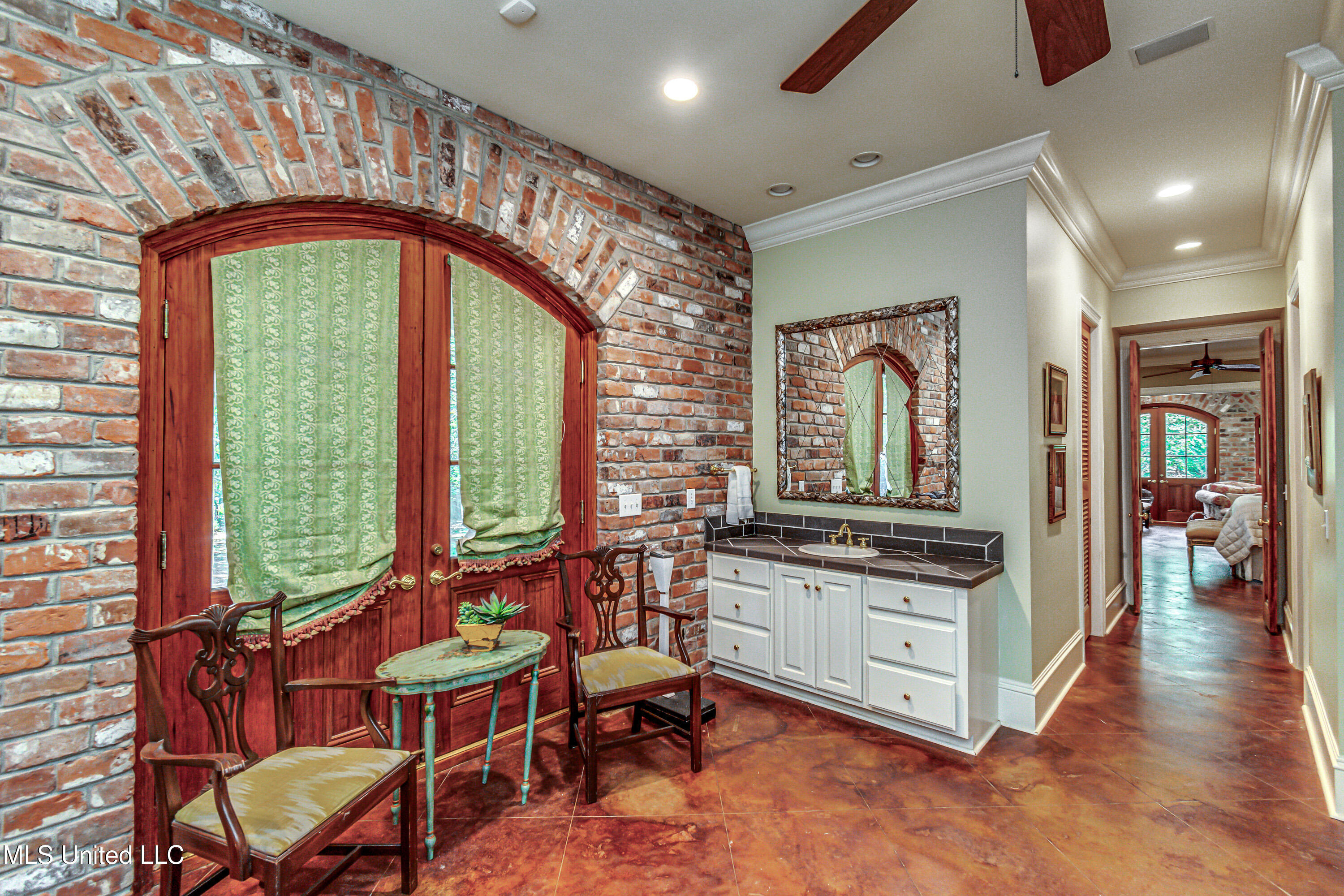 Ridgeland, Mississippi 39157, United States, 5 Bedrooms Bedrooms, ,5 BathroomsBathrooms,Residential,Active,141809