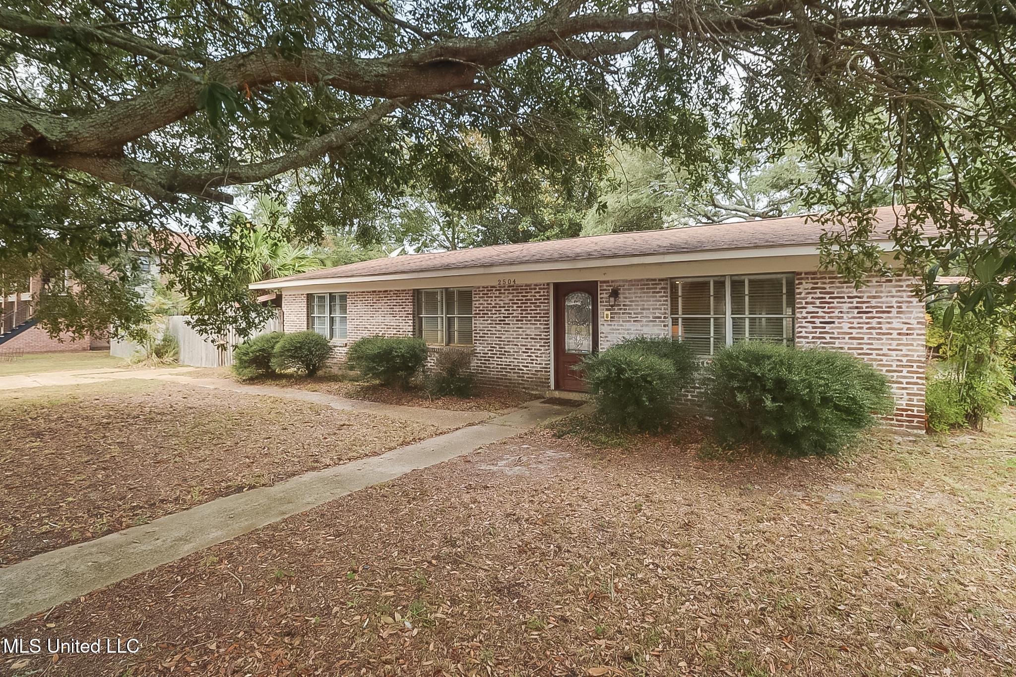 2504 Pass Road, Biloxi, Mississippi image 1