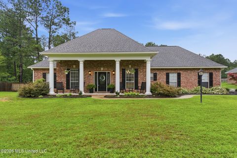 Homes For Sale - 104 Cottoncreek Drive<br/> Hattiesburg, MS 39402