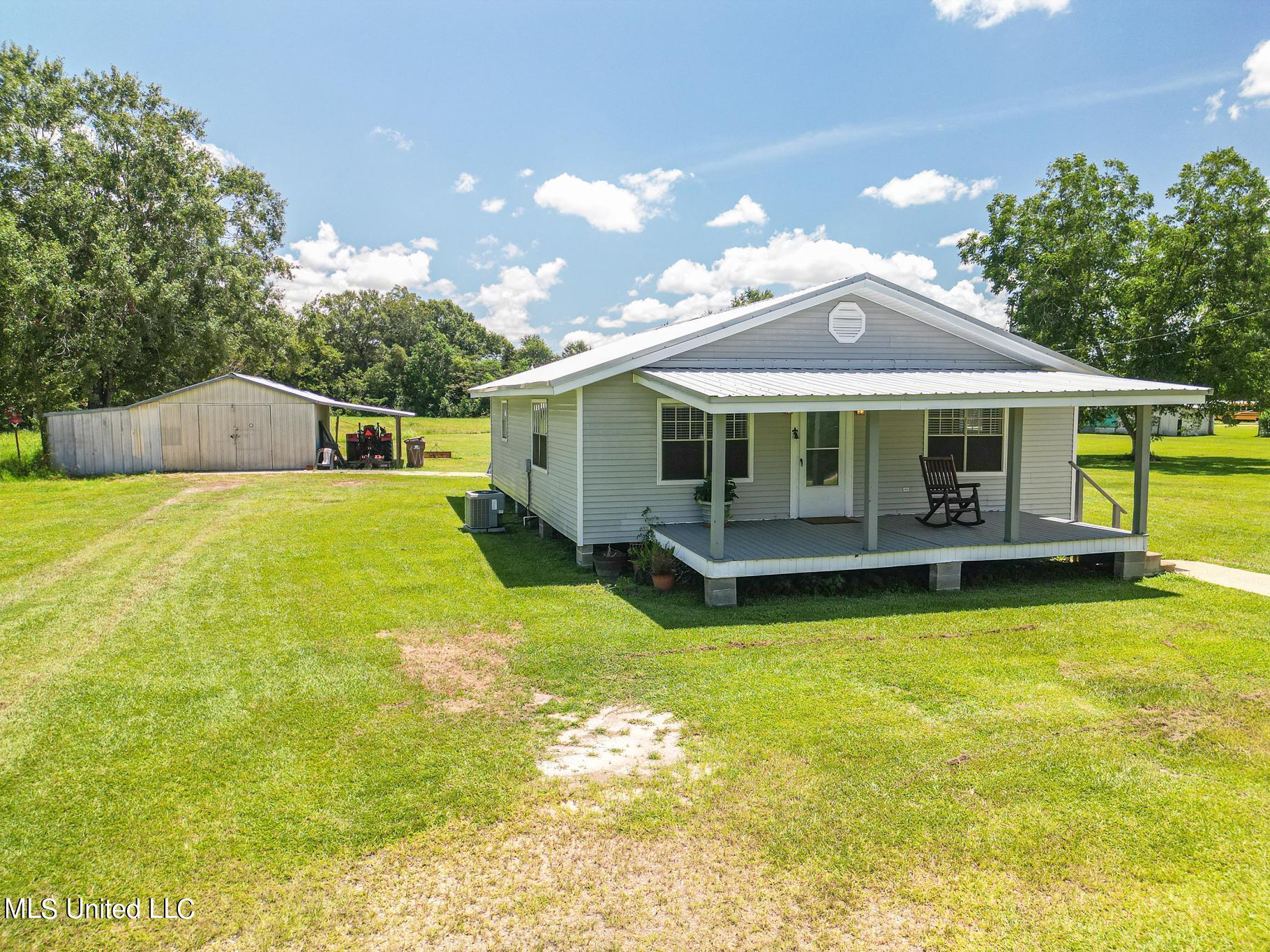 15058 Riverbirch Lane, Gulfport, Mississippi image 1