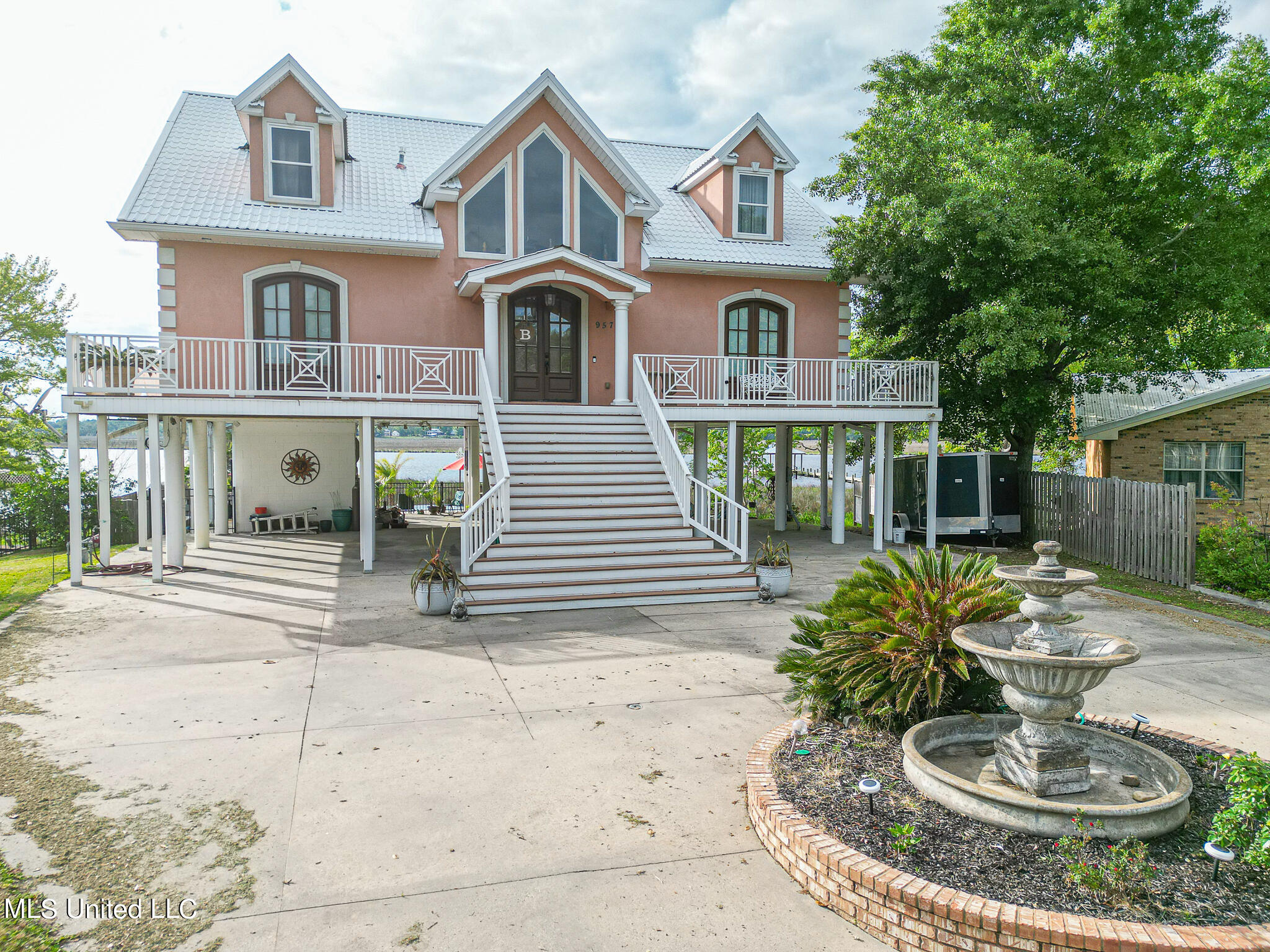 957 N Shore Drive, Biloxi, Mississippi image 1