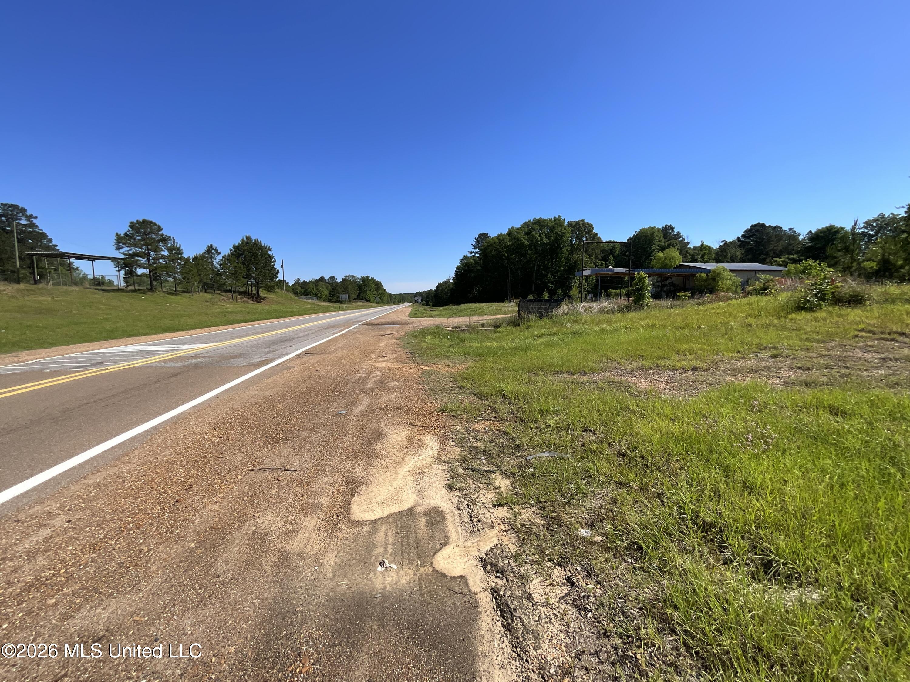 100 N Ms-33 Highway