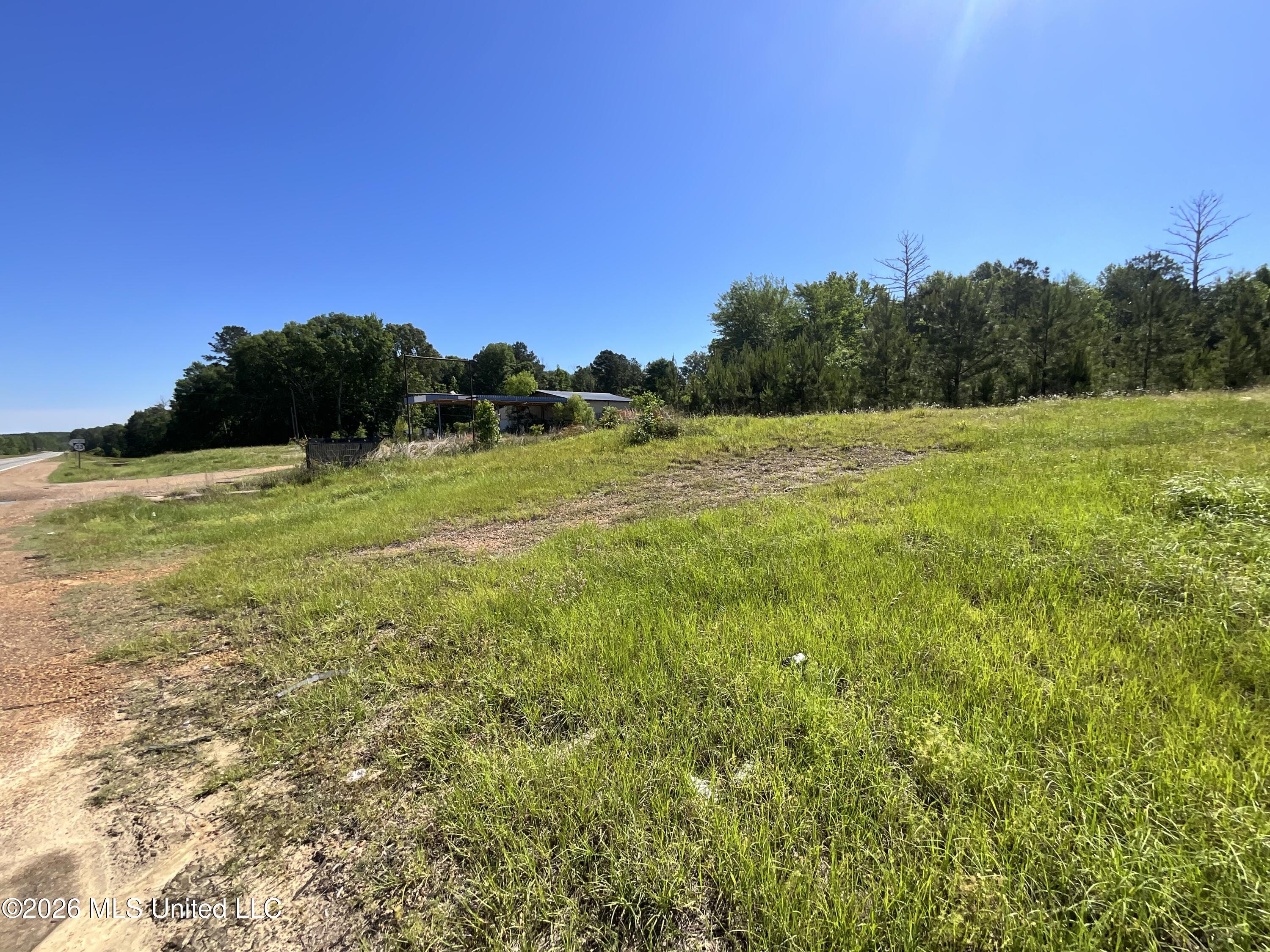 100 N Ms-33 Highway