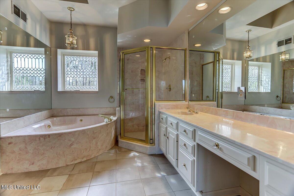 5874 N Cedar Lake Drive, Walls, Mississippi image 34