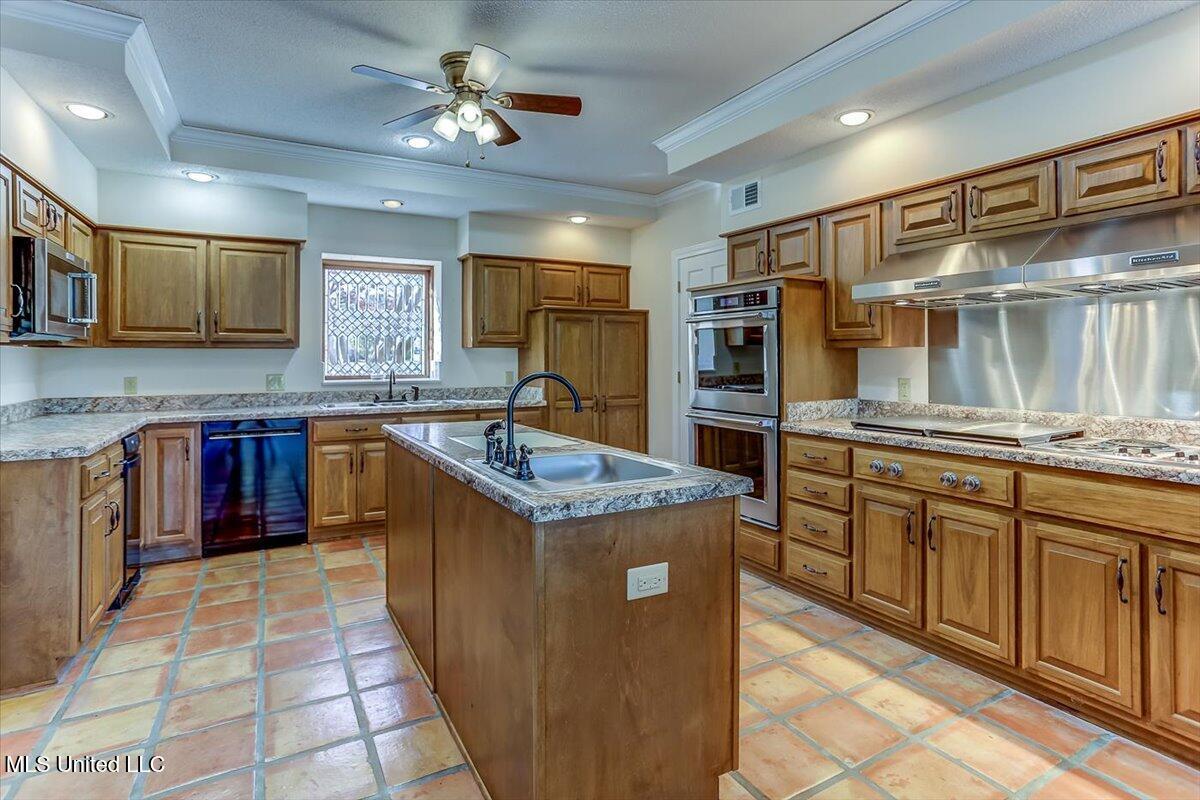 5874 N Cedar Lake Drive, Walls, Mississippi image 25