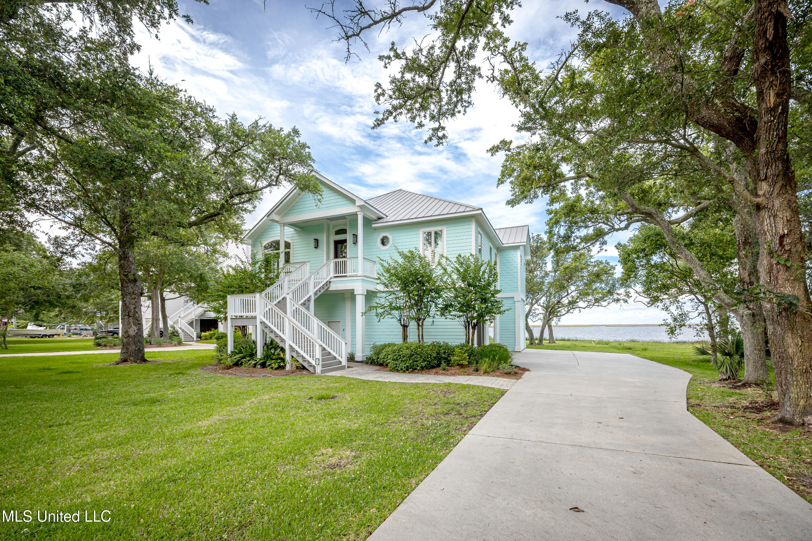 10805 Eagle Nest Road, Ocean Springs, Mississippi image 2
