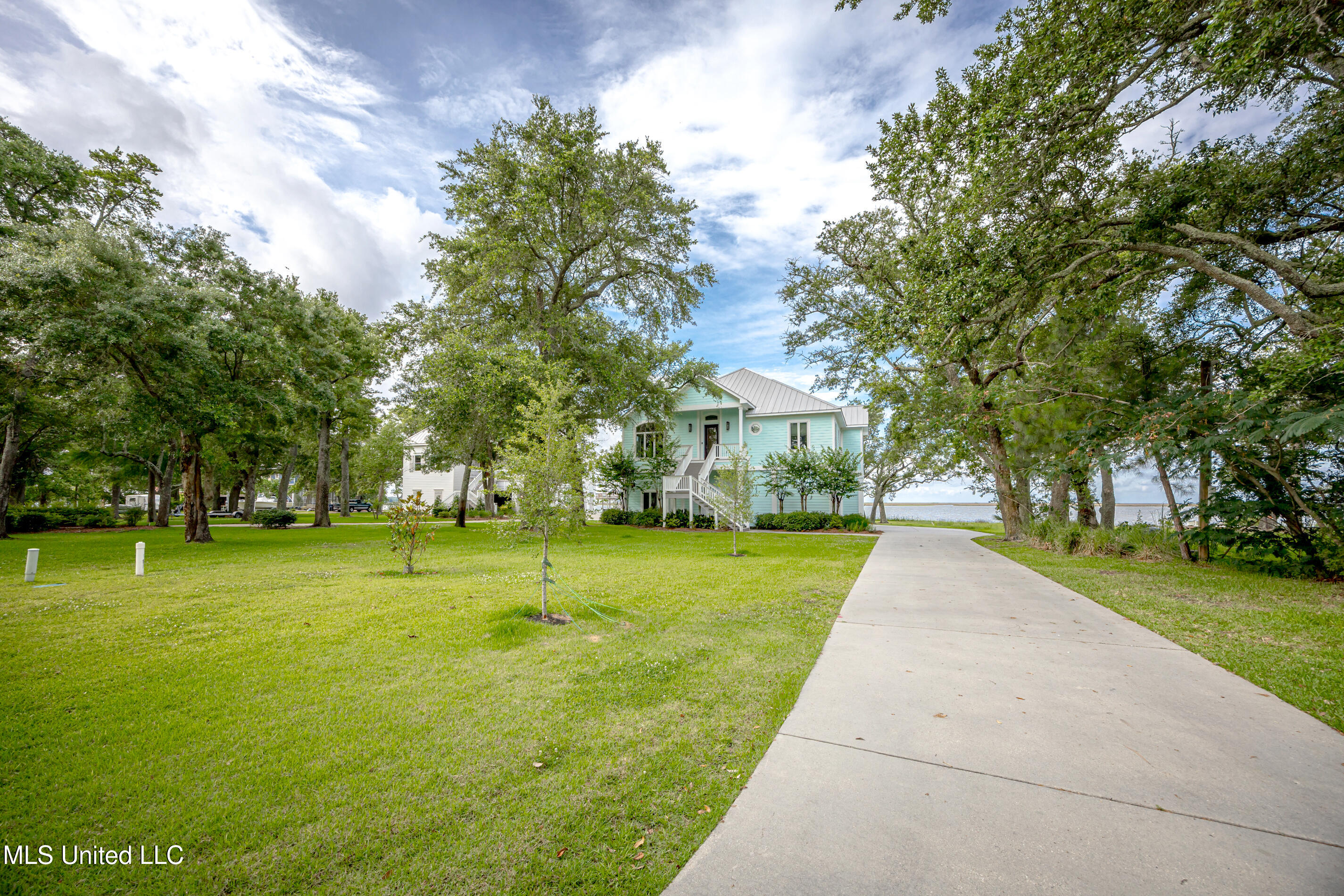 10805 Eagle Nest Road, Ocean Springs, Mississippi image 3