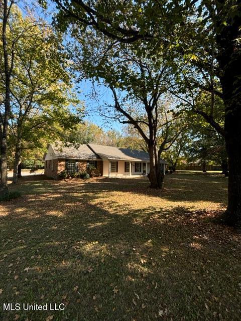 4988 Starlanding Road, Nesbit, Mississippi image 2