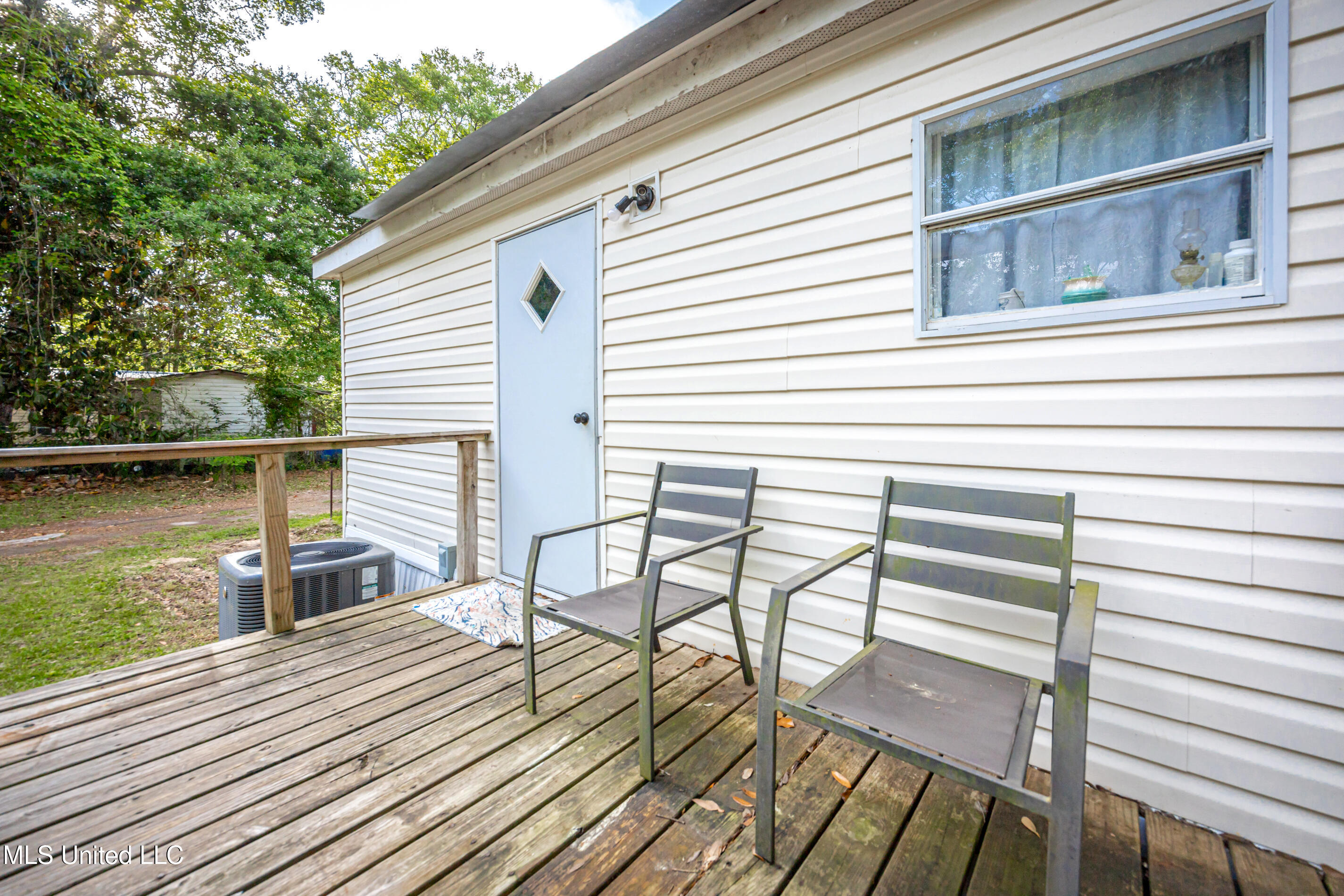 8708 Maple Avenue, Ocean Springs, Mississippi image 37