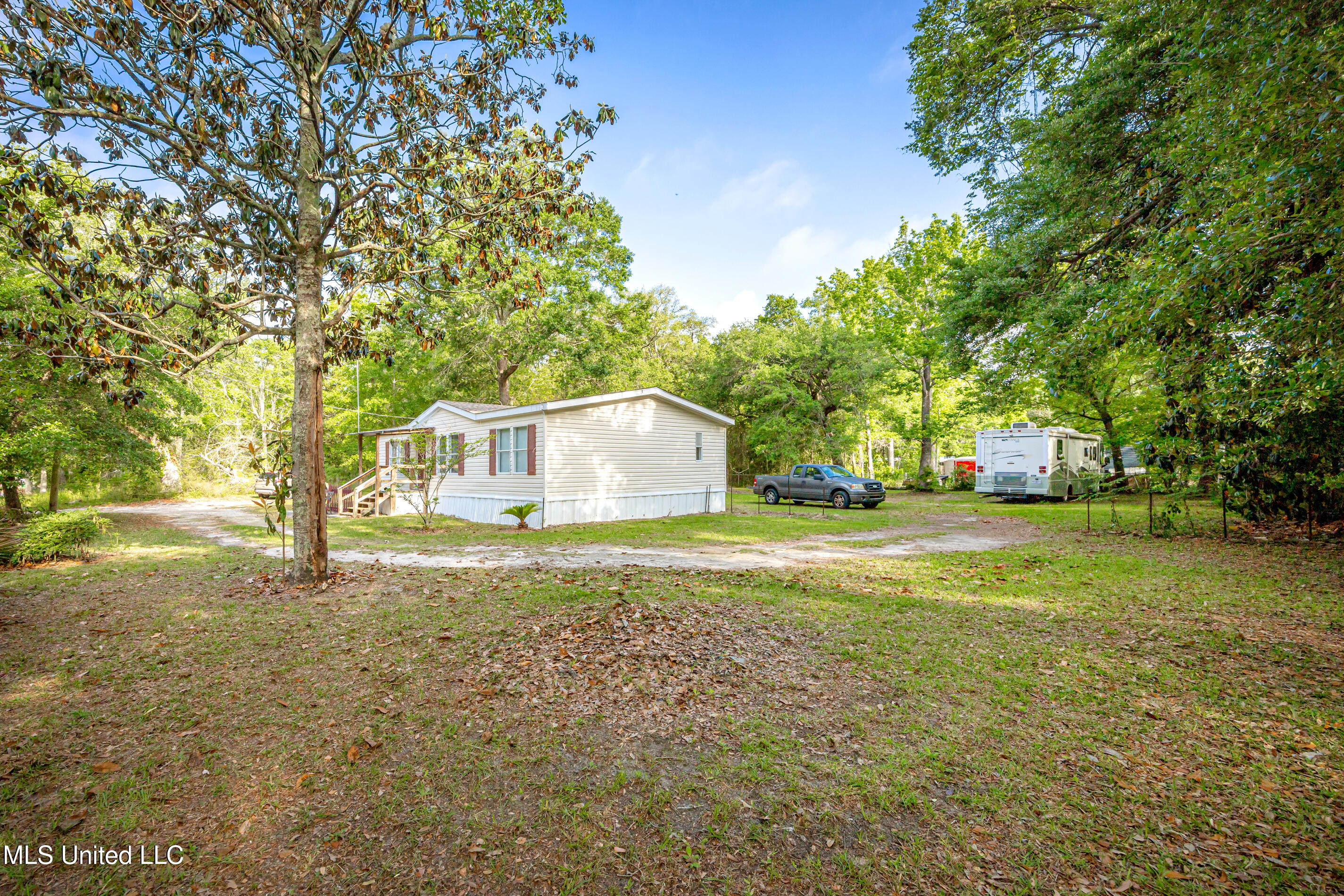 8708 Maple Avenue, Ocean Springs, Mississippi image 30