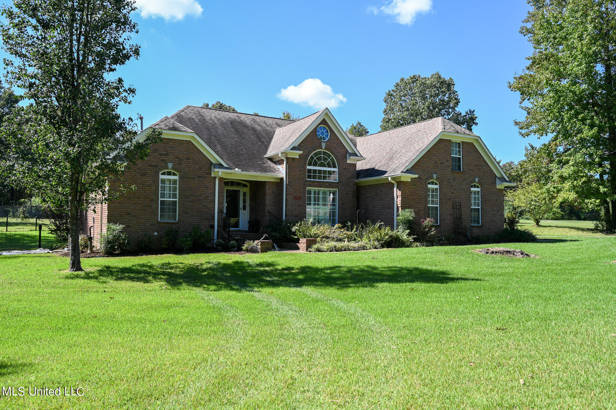 180 Melissa Lane, Holly Springs, Mississippi image 2