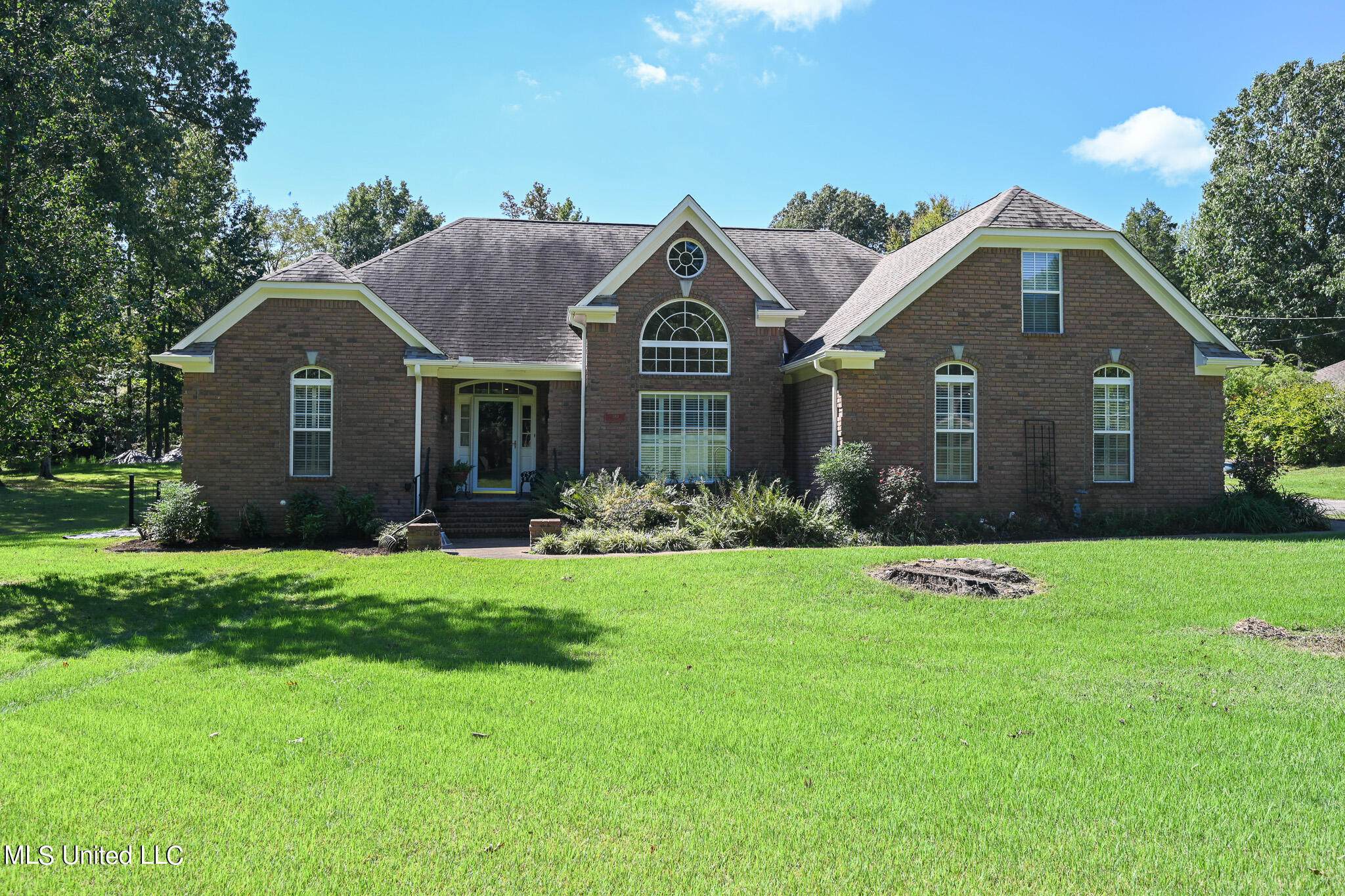 180 Melissa Lane, Holly Springs, Mississippi image 1