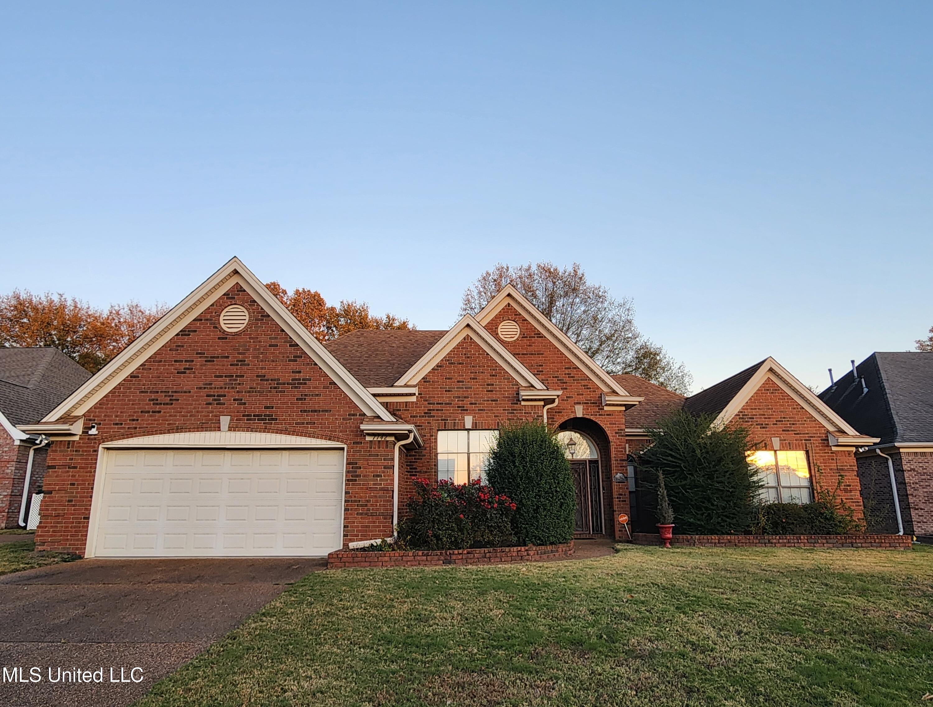 7142 E Golden Oaks Loop, Southaven, Mississippi image 20