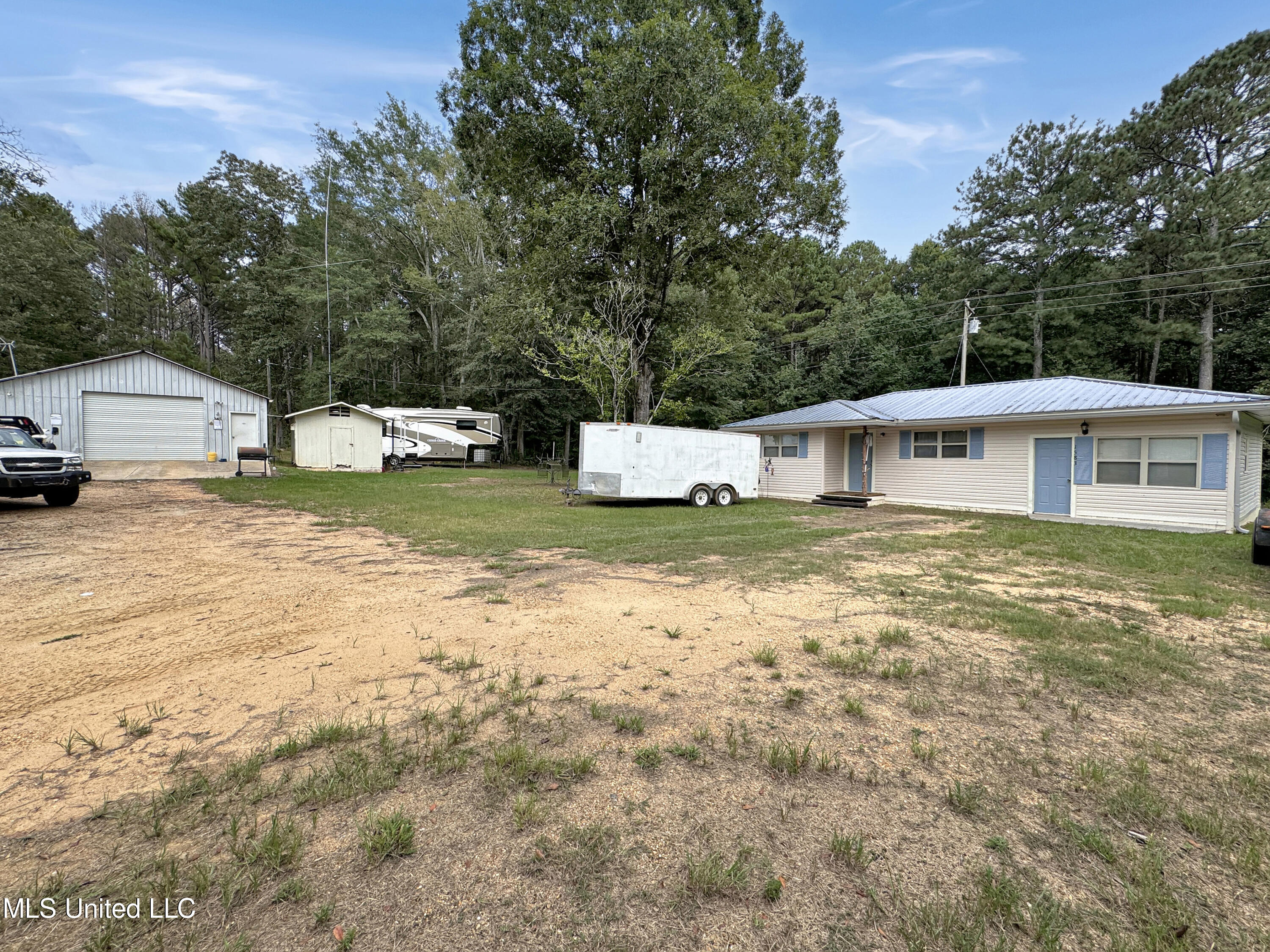 1583 Dry Creek Road, Magee, Mississippi image 3