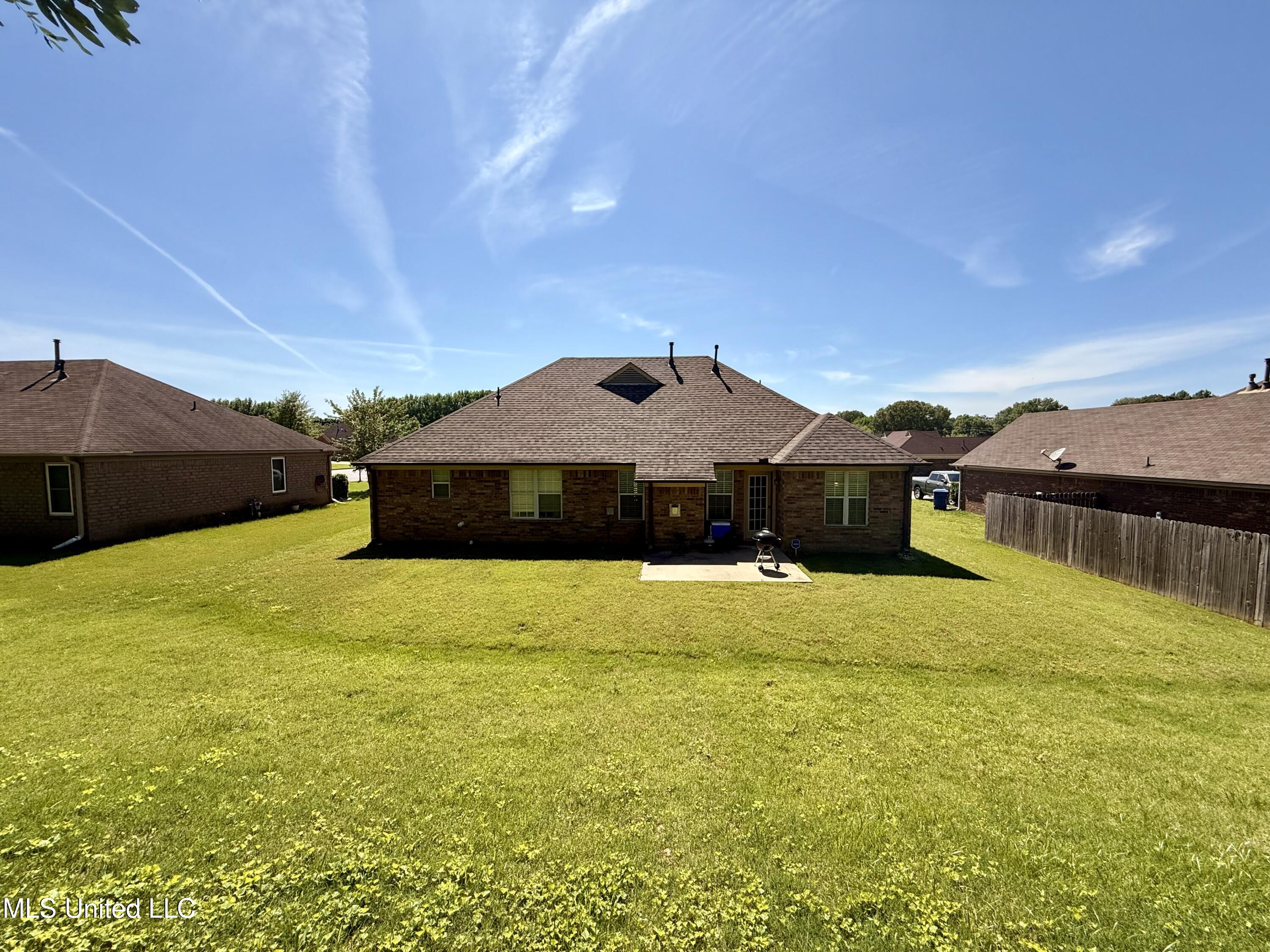 5948 Scott Farms Drive, Horn Lake, Mississippi image 11
