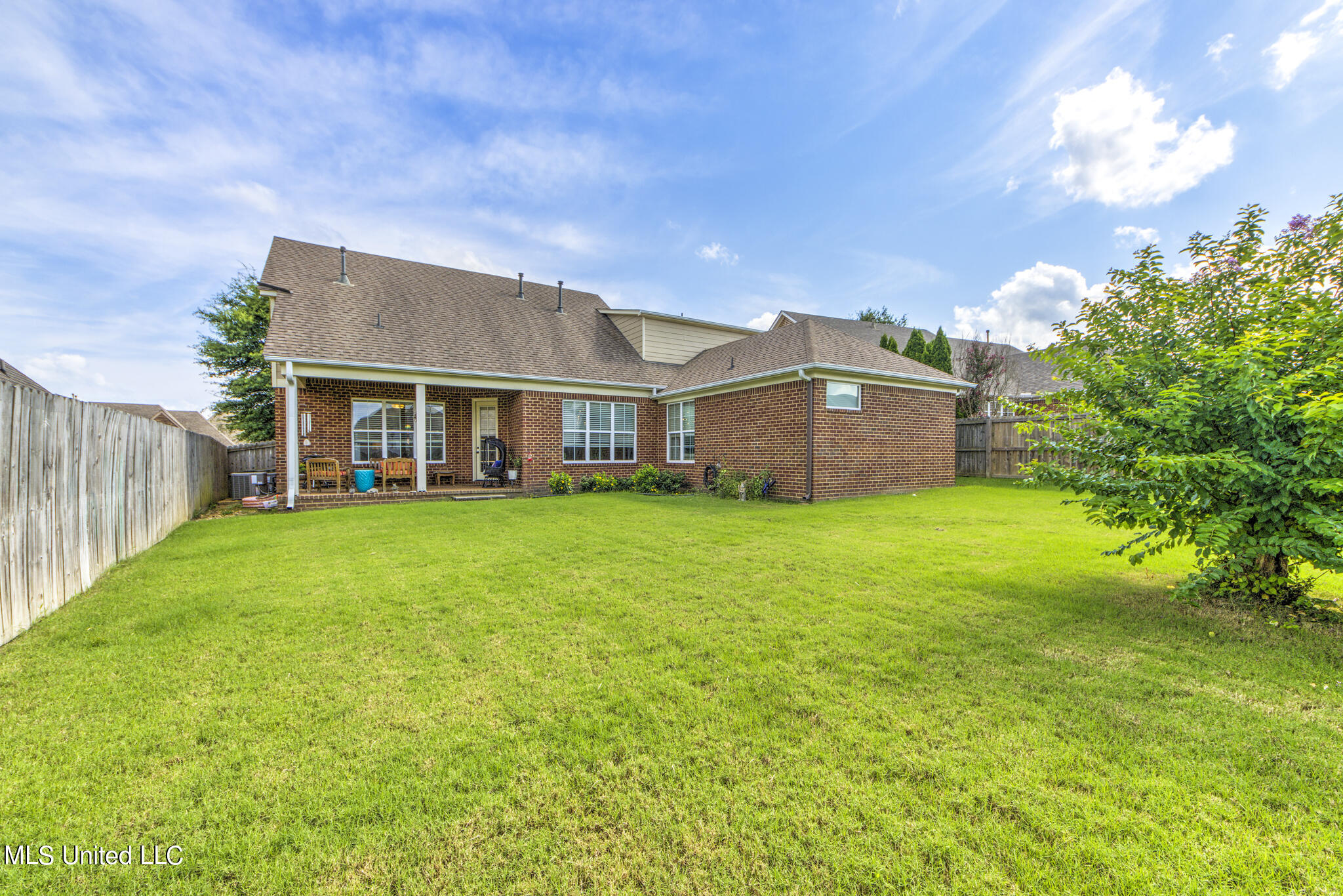 13462 Berkstone Loop, Olive Branch, Mississippi image 28