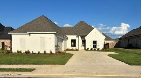 Homes For Sale - 424 Aurora Circle<br/> Madison County, Canton, MS 39046