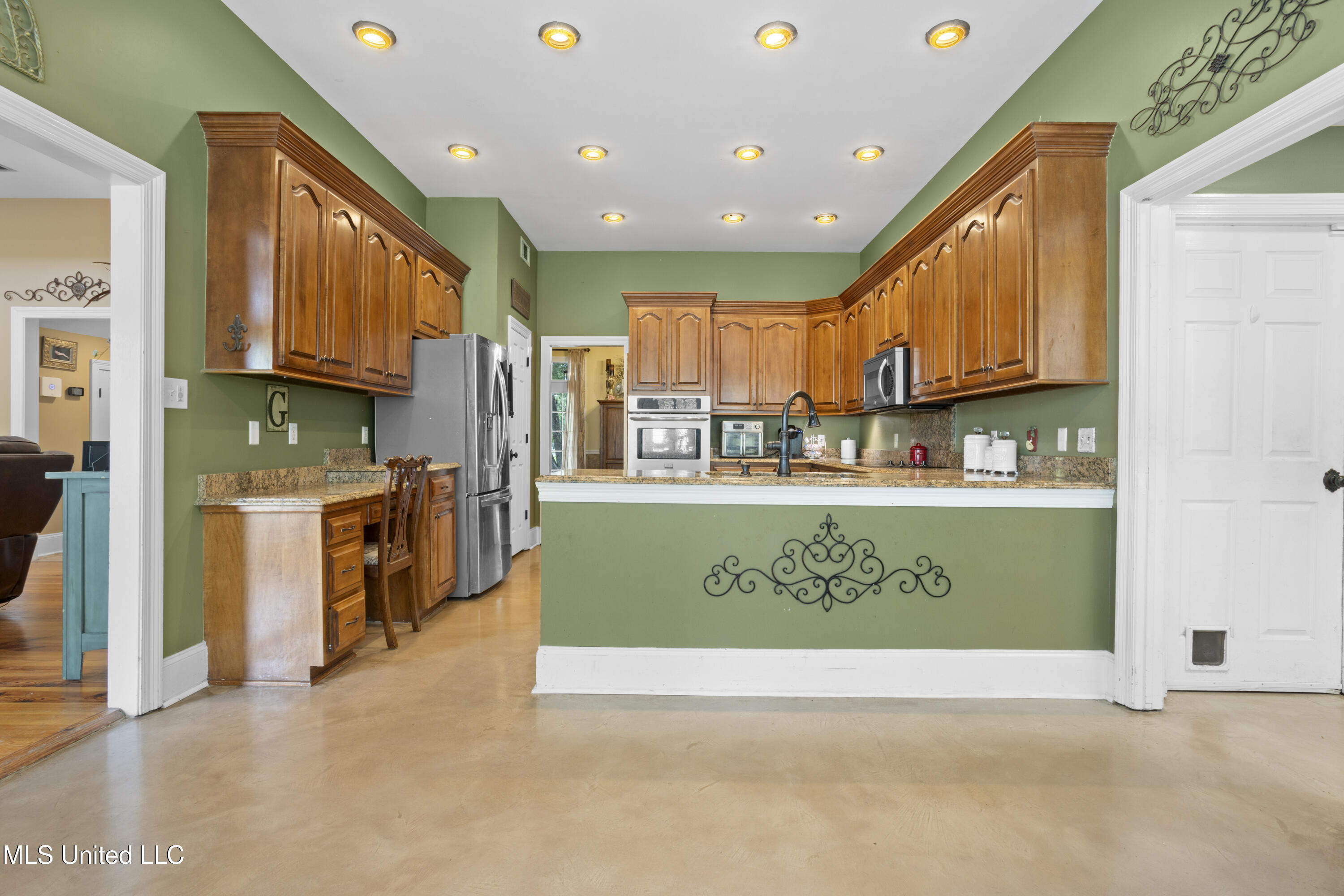 6 N Hill Drive, Carriere, Mississippi image 23