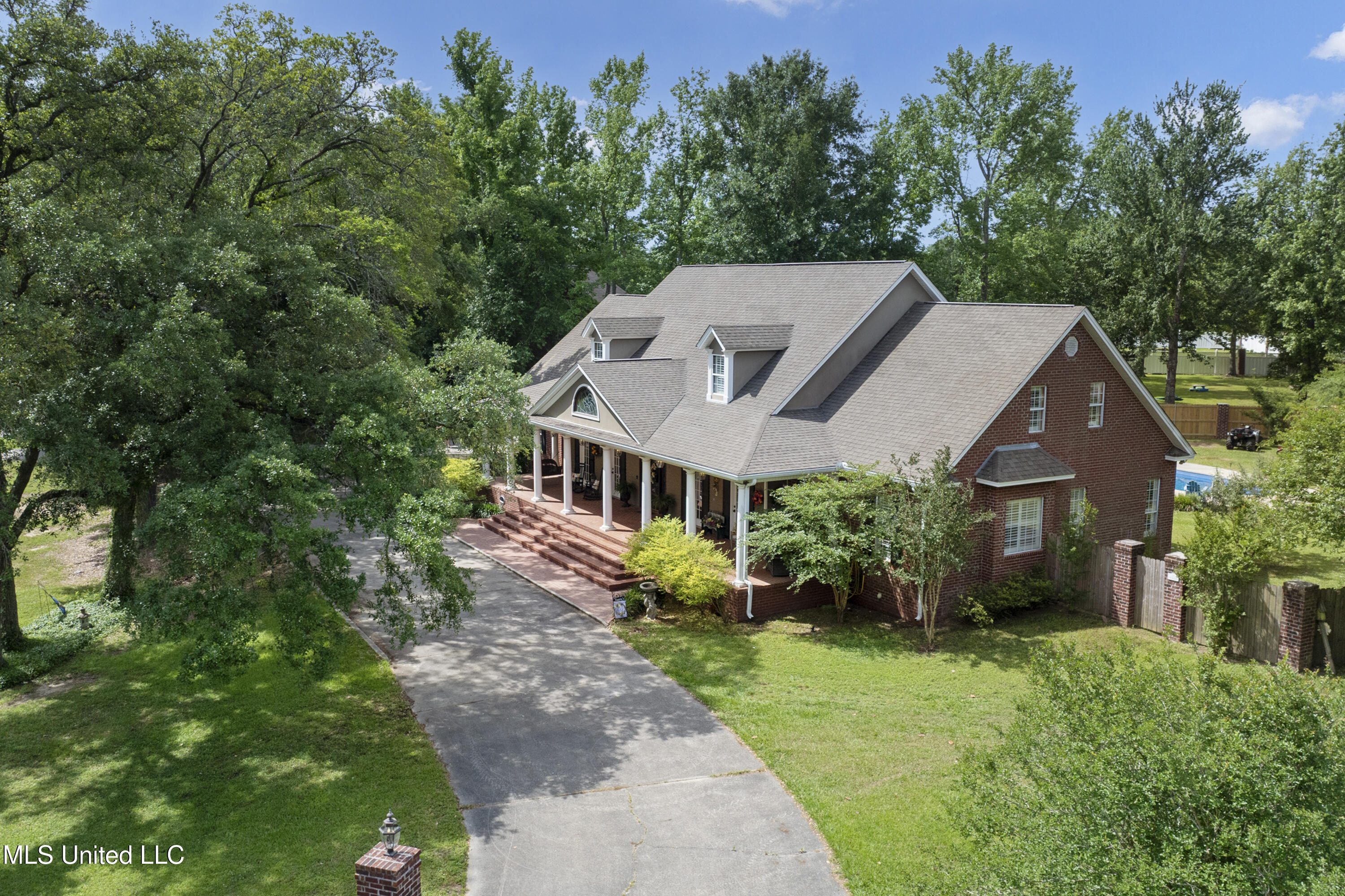 6 N Hill Drive, Carriere, Mississippi image 6