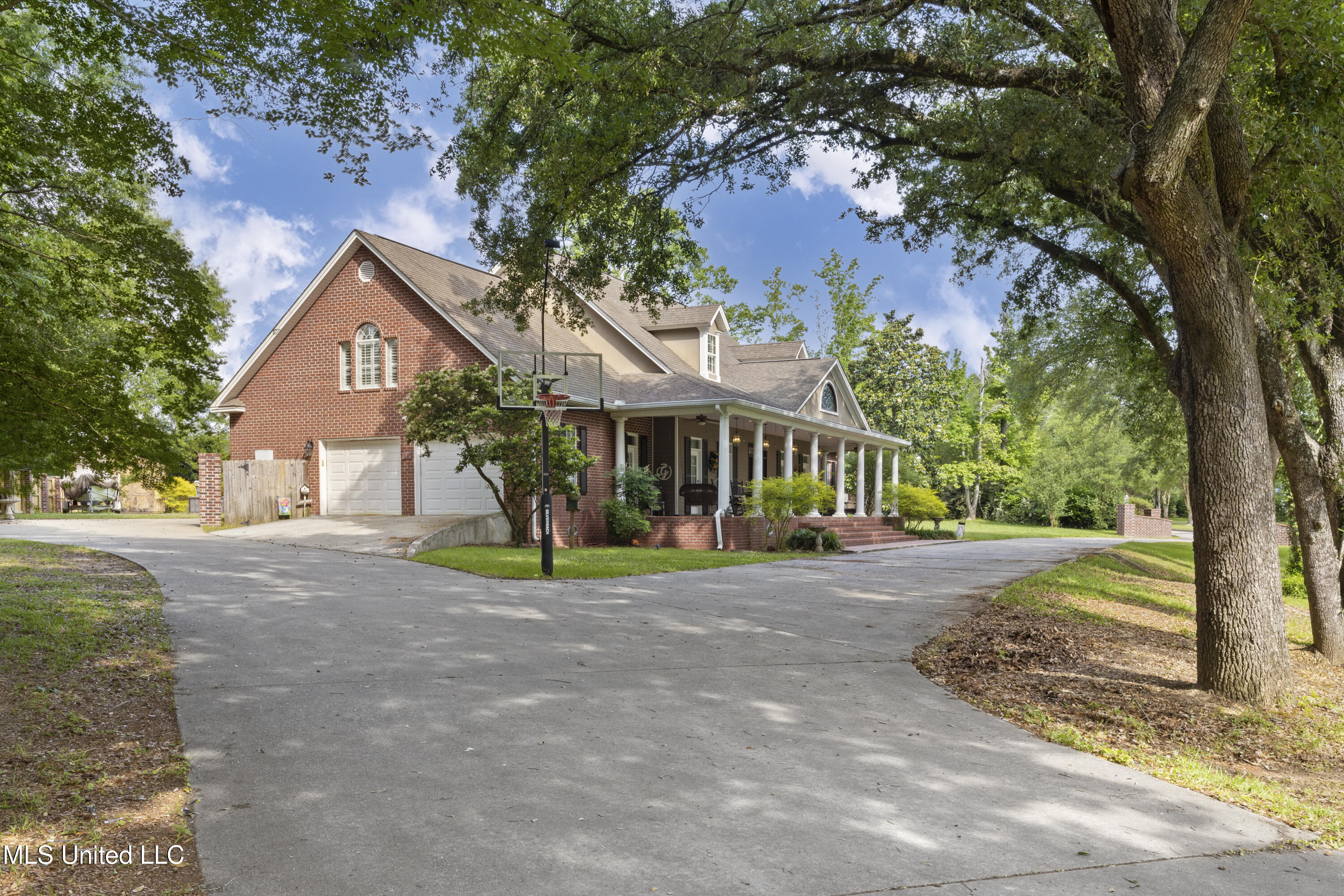 6 N Hill Drive, Carriere, Mississippi image 3
