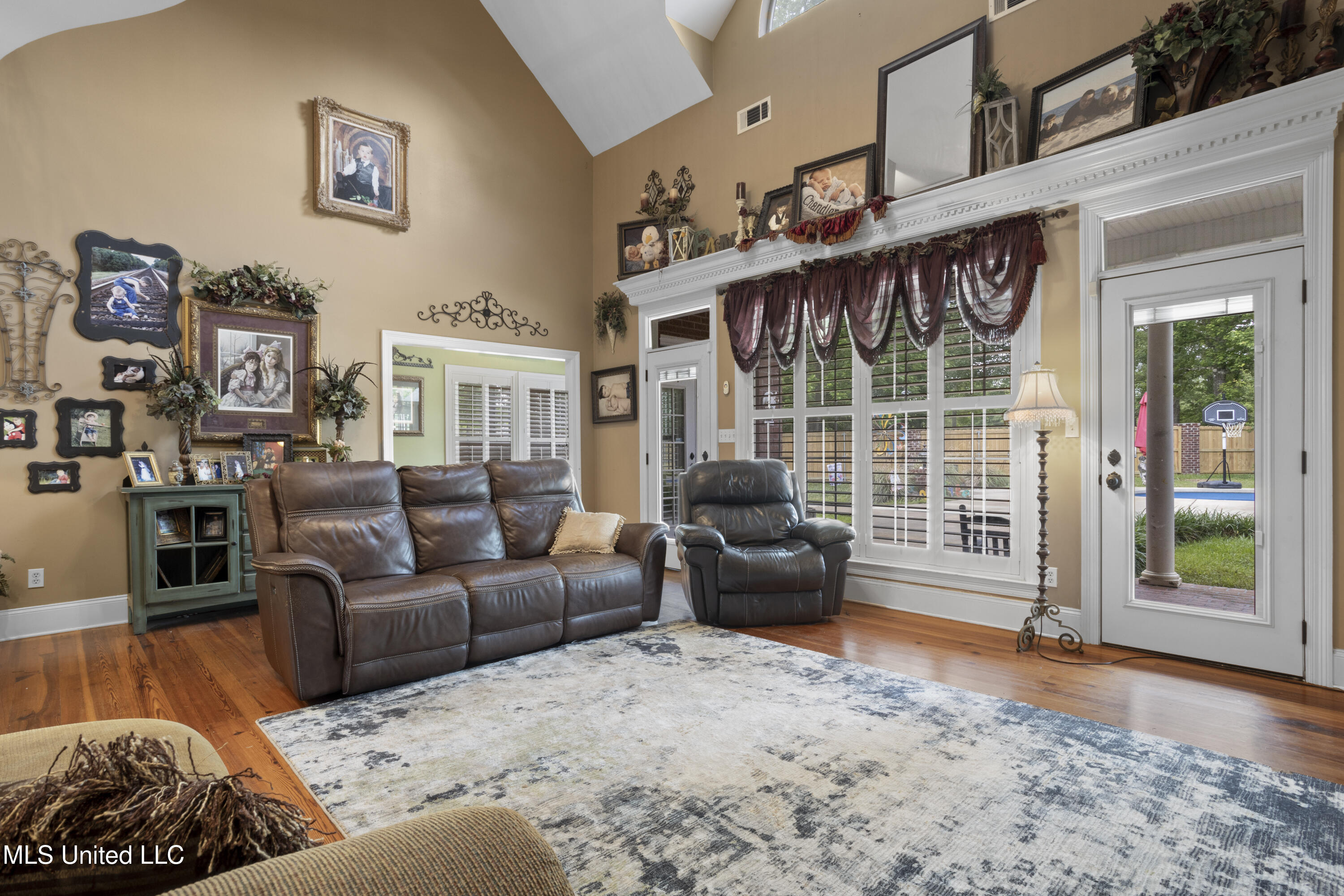 6 N Hill Drive, Carriere, Mississippi image 15